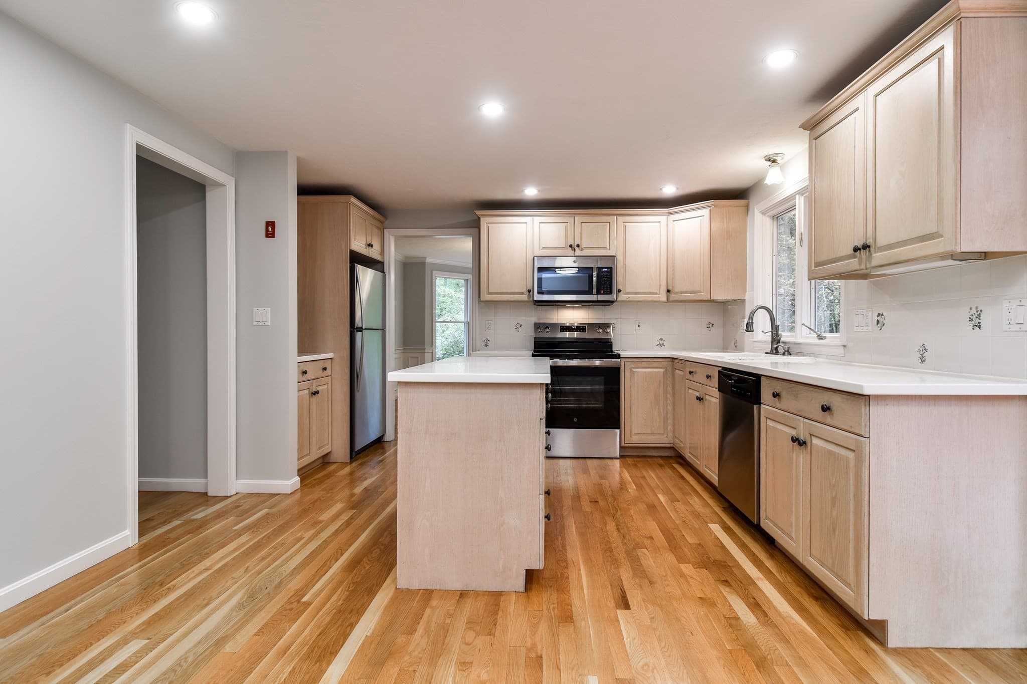 Single Family Residence at 81 Tisdale Drive, Dover MA 02030, Dover, photo 7 of 25