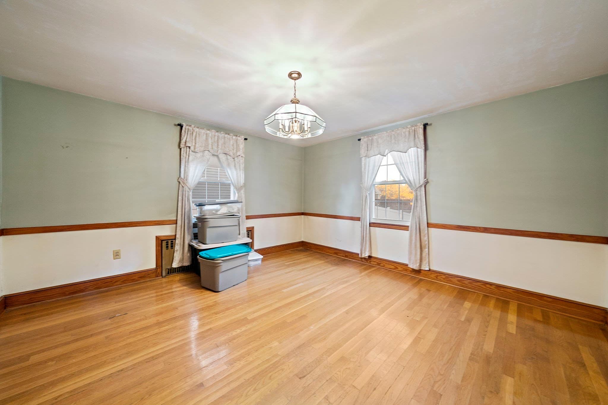 Single Family Residence at 50 Lyons St, Quincy MA 02169, Quincy, photo 9 of 38