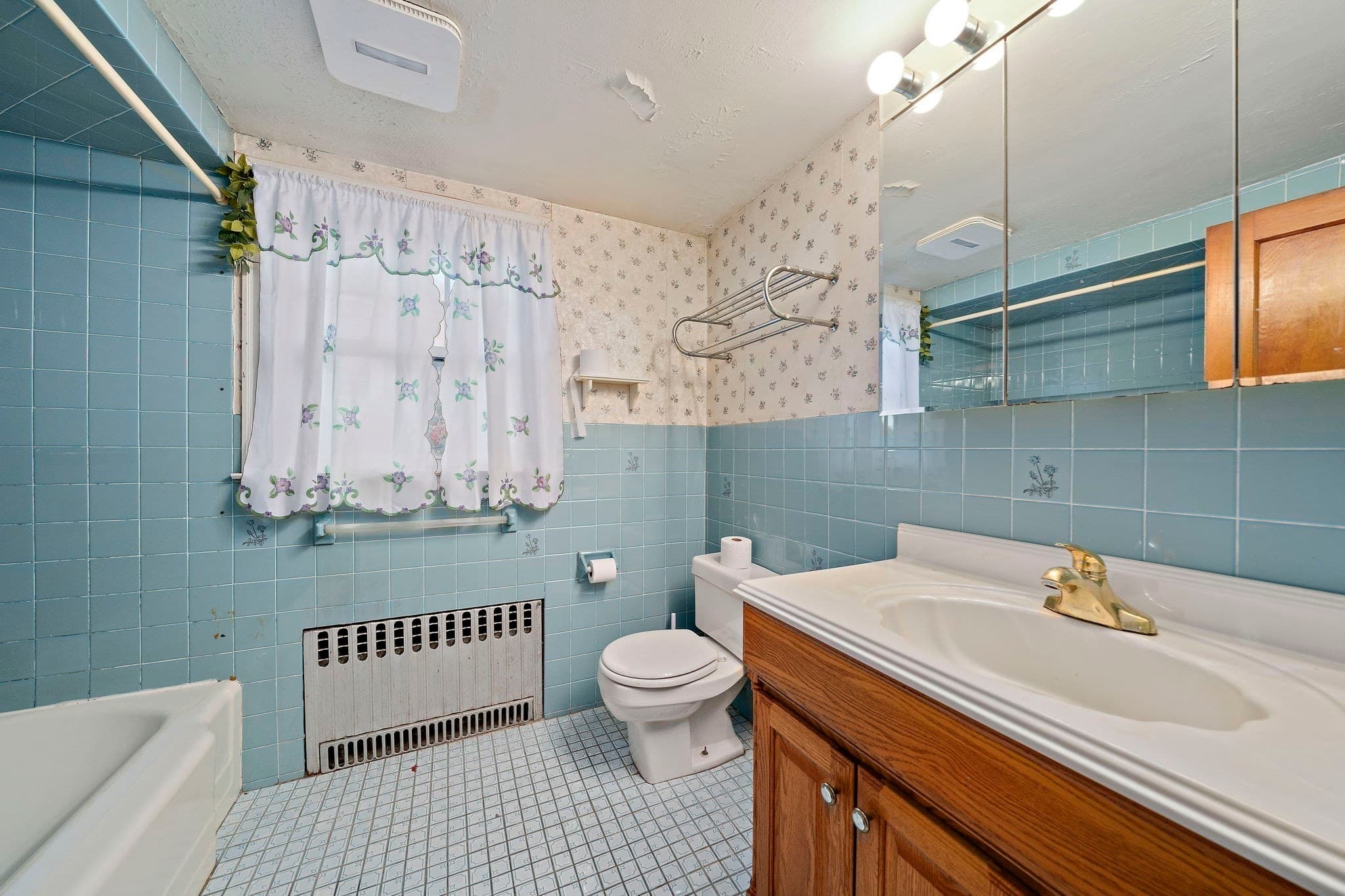 Single Family Residence at 50 Lyons St, Quincy MA 02169, Quincy, photo 24 of 38