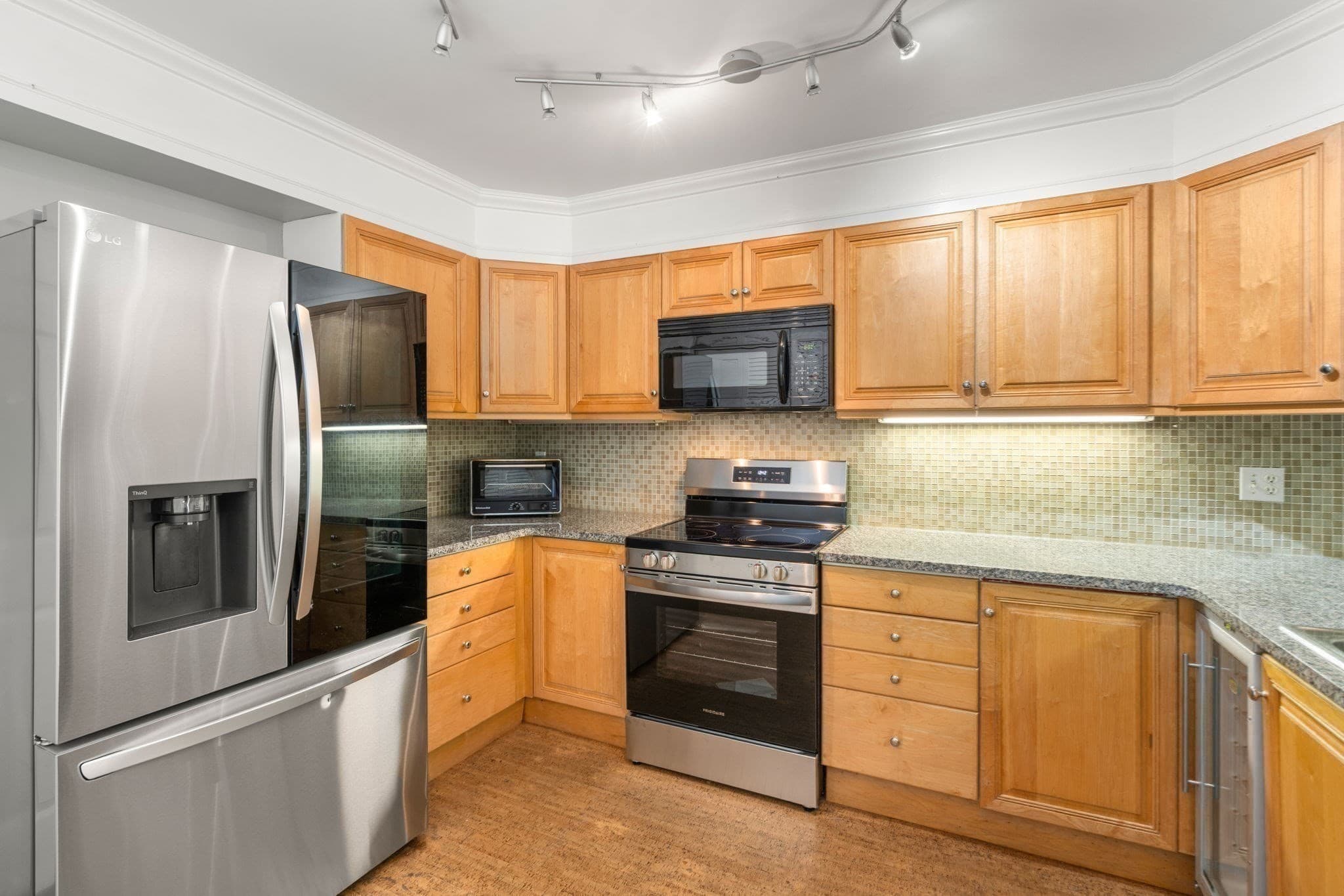 Condominium at 99 Fifer Lane # 99, Lexington MA 02420, photo 5 of 34