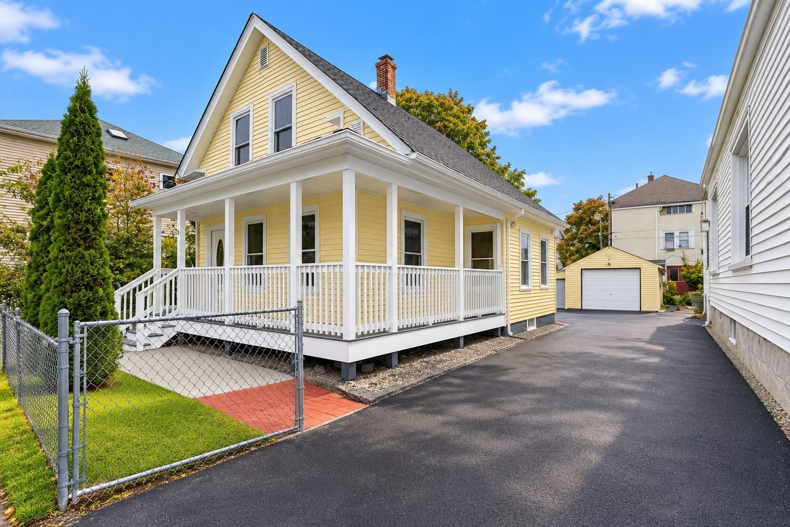 Single Family Residence at 5 Branch St, Worcester MA 01604, photo 4 of 42