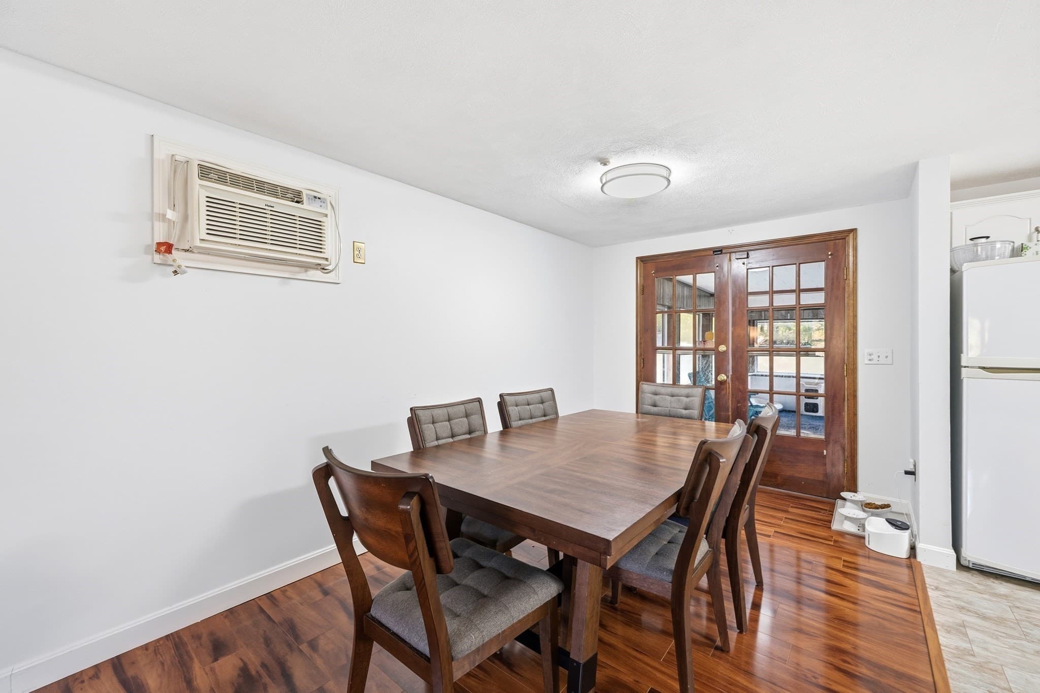 Single Family Residence at 10 Dolan Rd, Billerica MA 01821, Billerica, photo 7 of 42