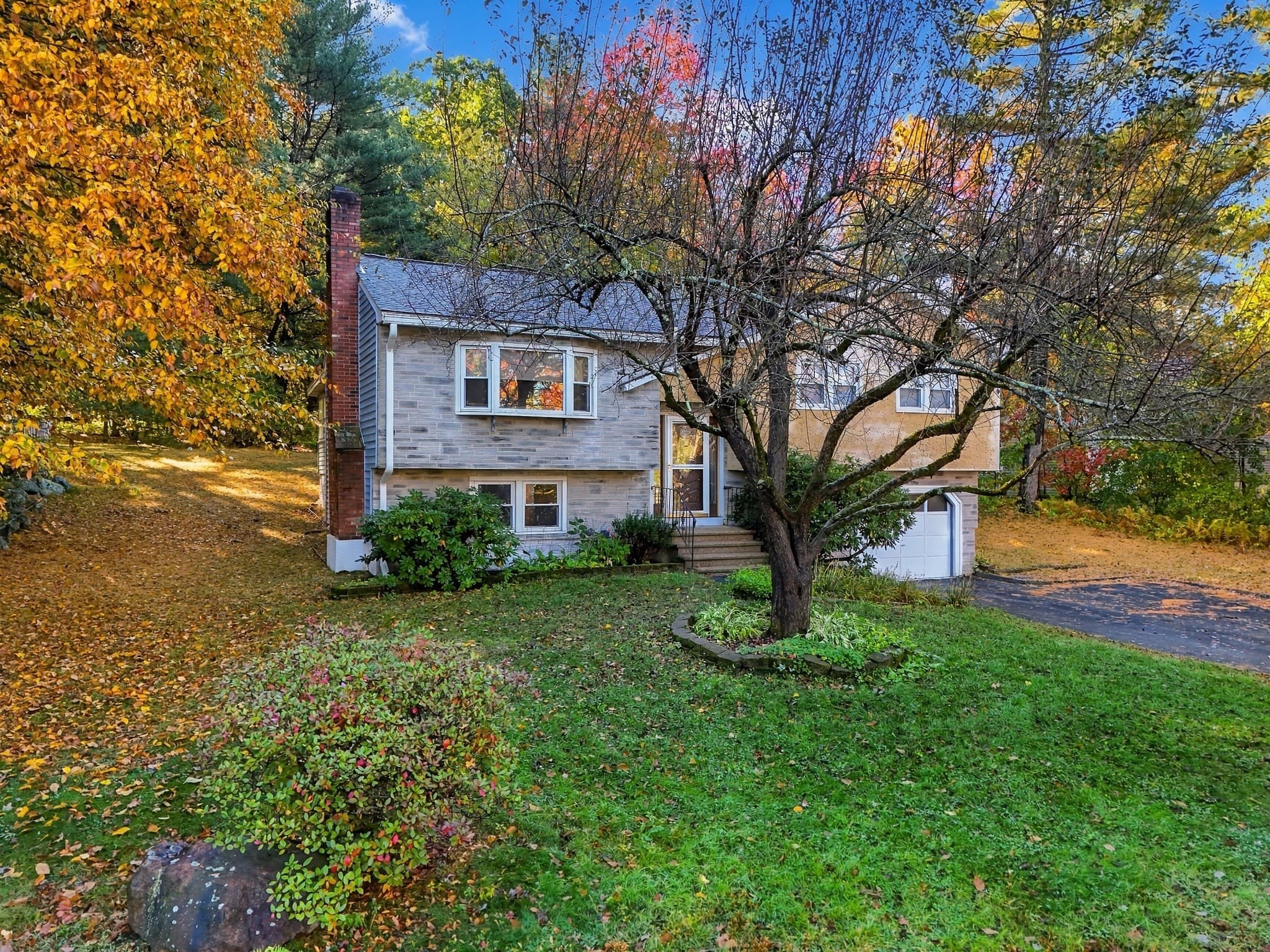 Single Family Residence at 10 Dolan Rd, Billerica MA 01821, Billerica, photo 36 of 42