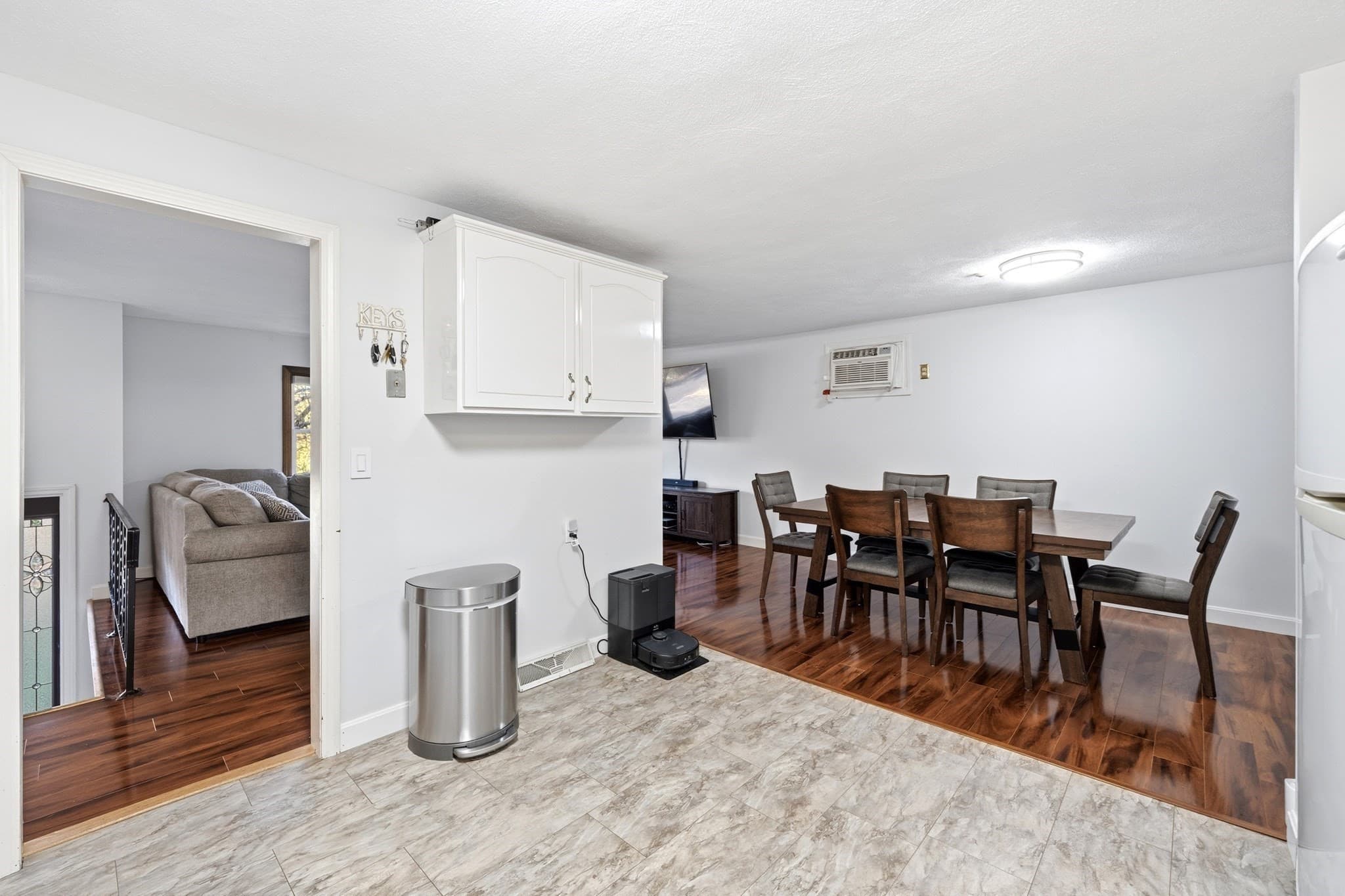 Single Family Residence at 10 Dolan Rd, Billerica MA 01821, Billerica, photo 9 of 42