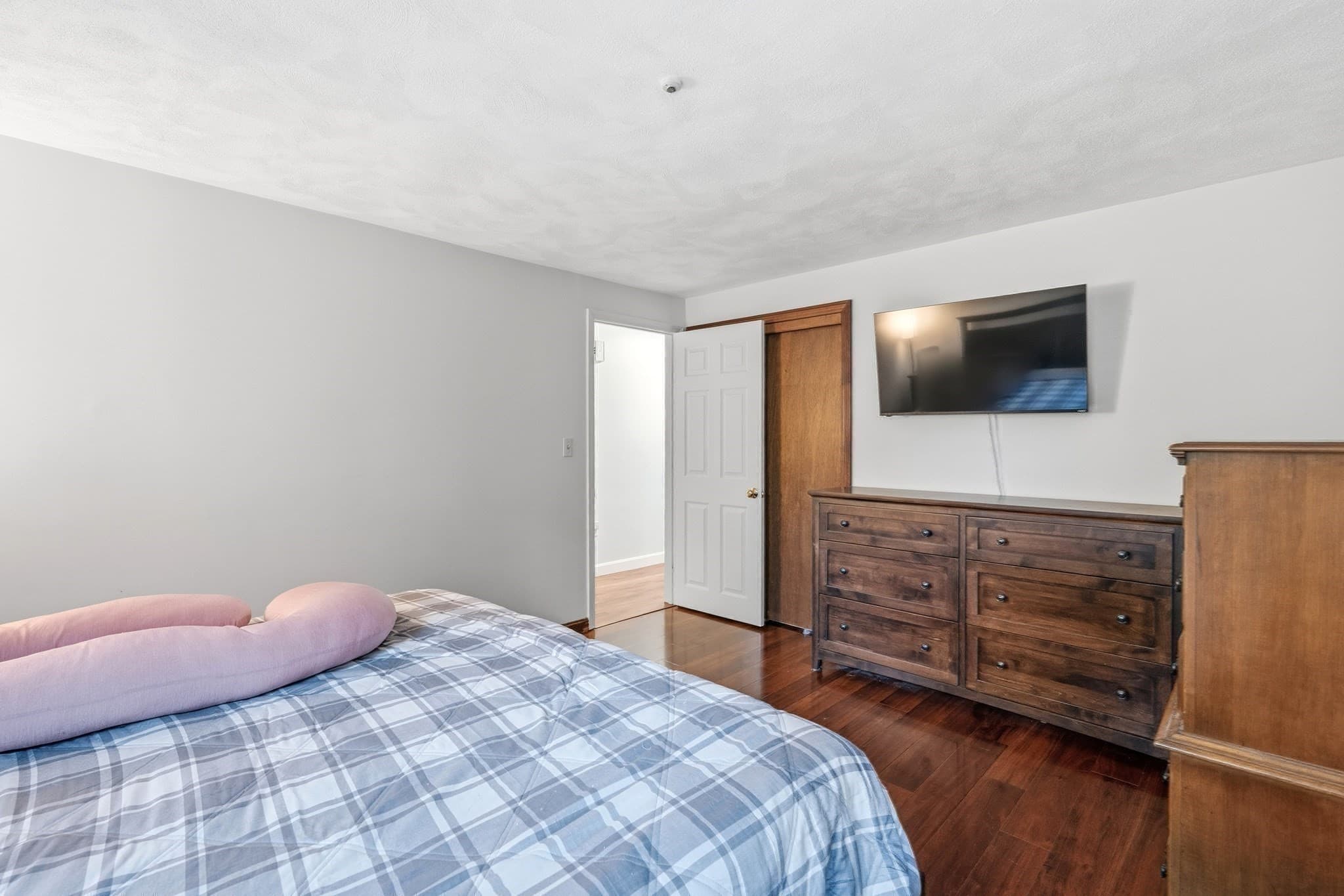 Single Family Residence at 10 Dolan Rd, Billerica MA 01821, Billerica, photo 14 of 42