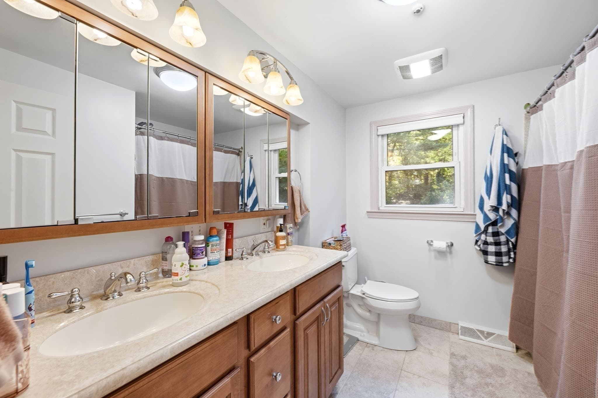 Single Family Residence at 10 Dolan Rd, Billerica MA 01821, Billerica, photo 19 of 42