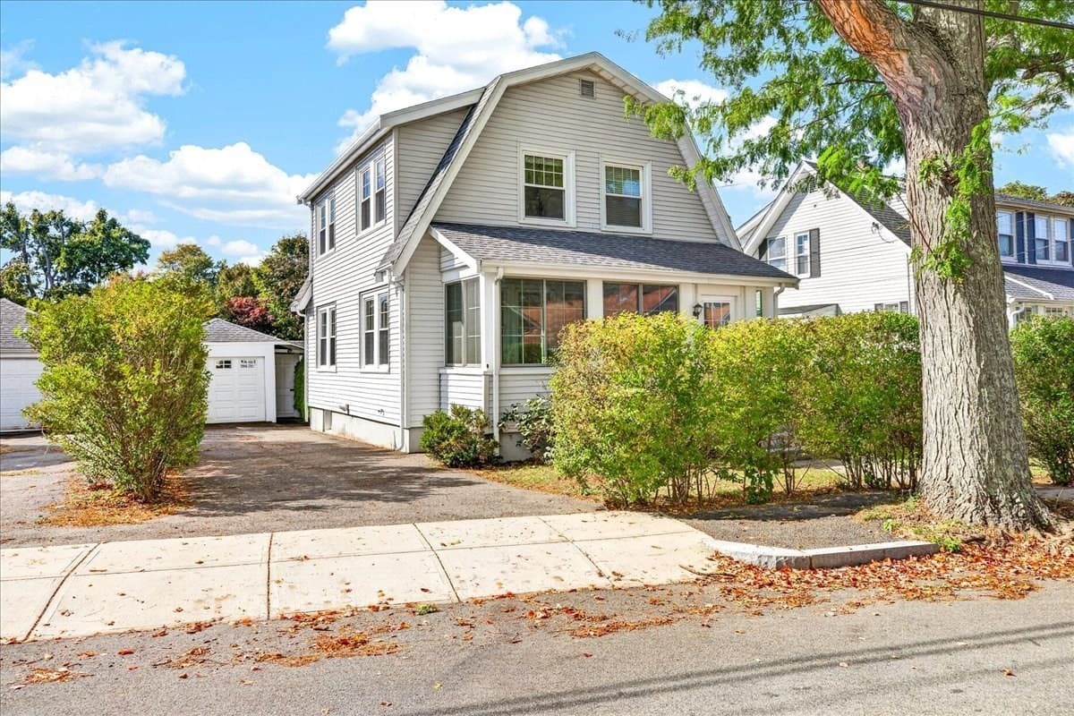 8 Sunnyside Rd, Quincy MA 02169