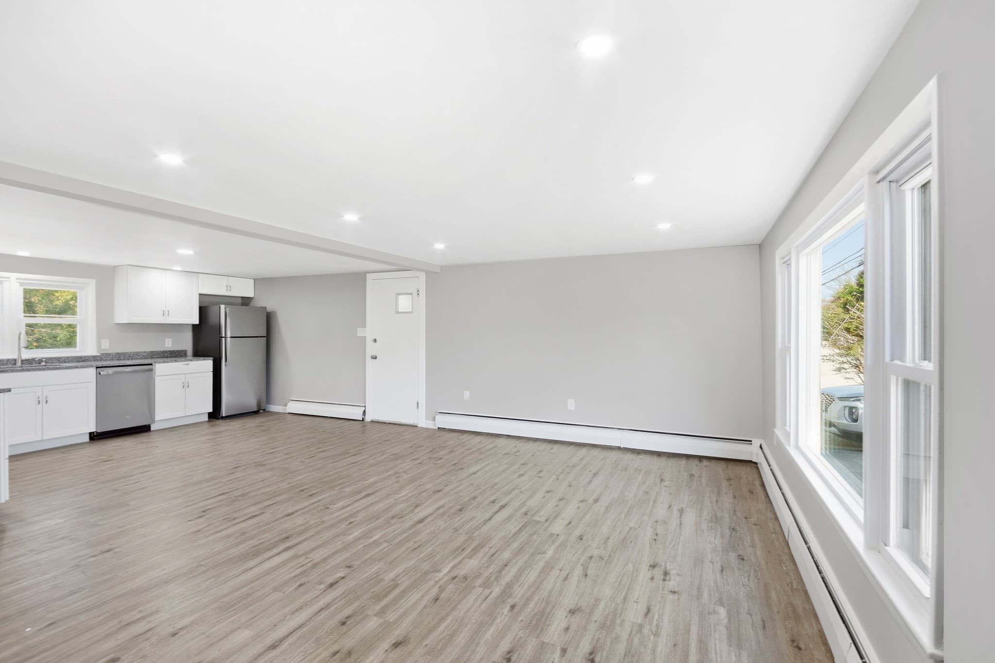Single Family Residence at 412 Oak Street, Methuen MA 01844, photo 7 of 30