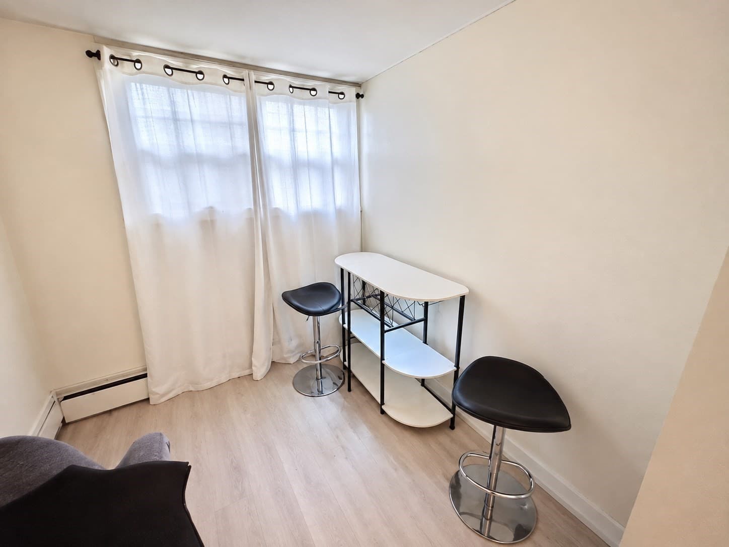 Condominium at 623 Cummins Hwy # A, Boston MA 02136, Boston, photo 5 of 9
