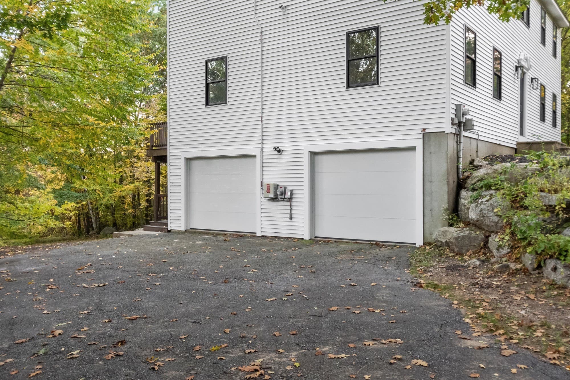 Single Family Residence at 16 E Applewood Dr, Charlton MA 01507, photo 42 of 42