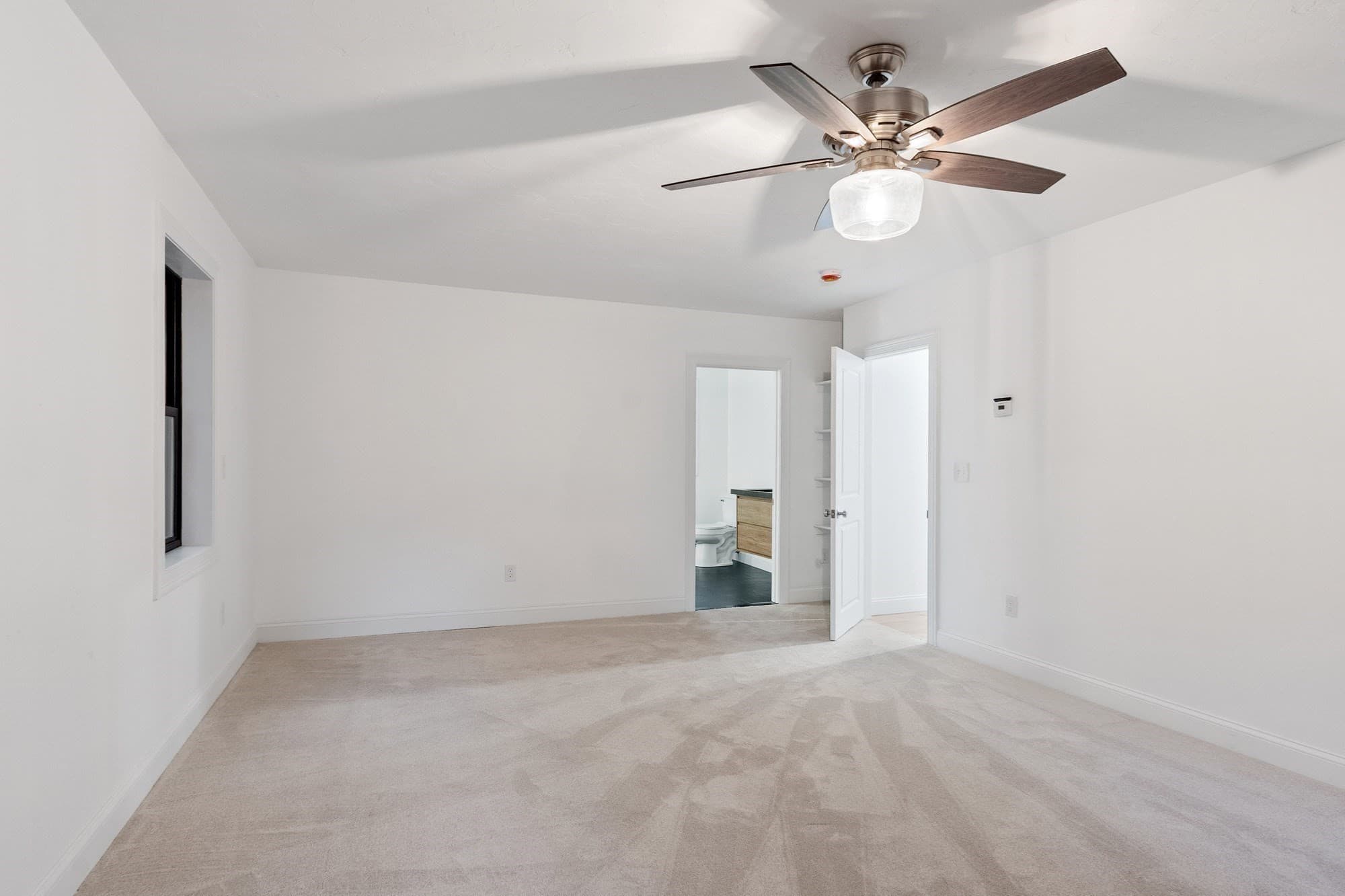 Single Family Residence at 16 E Applewood Dr, Charlton MA 01507, photo 22 of 42
