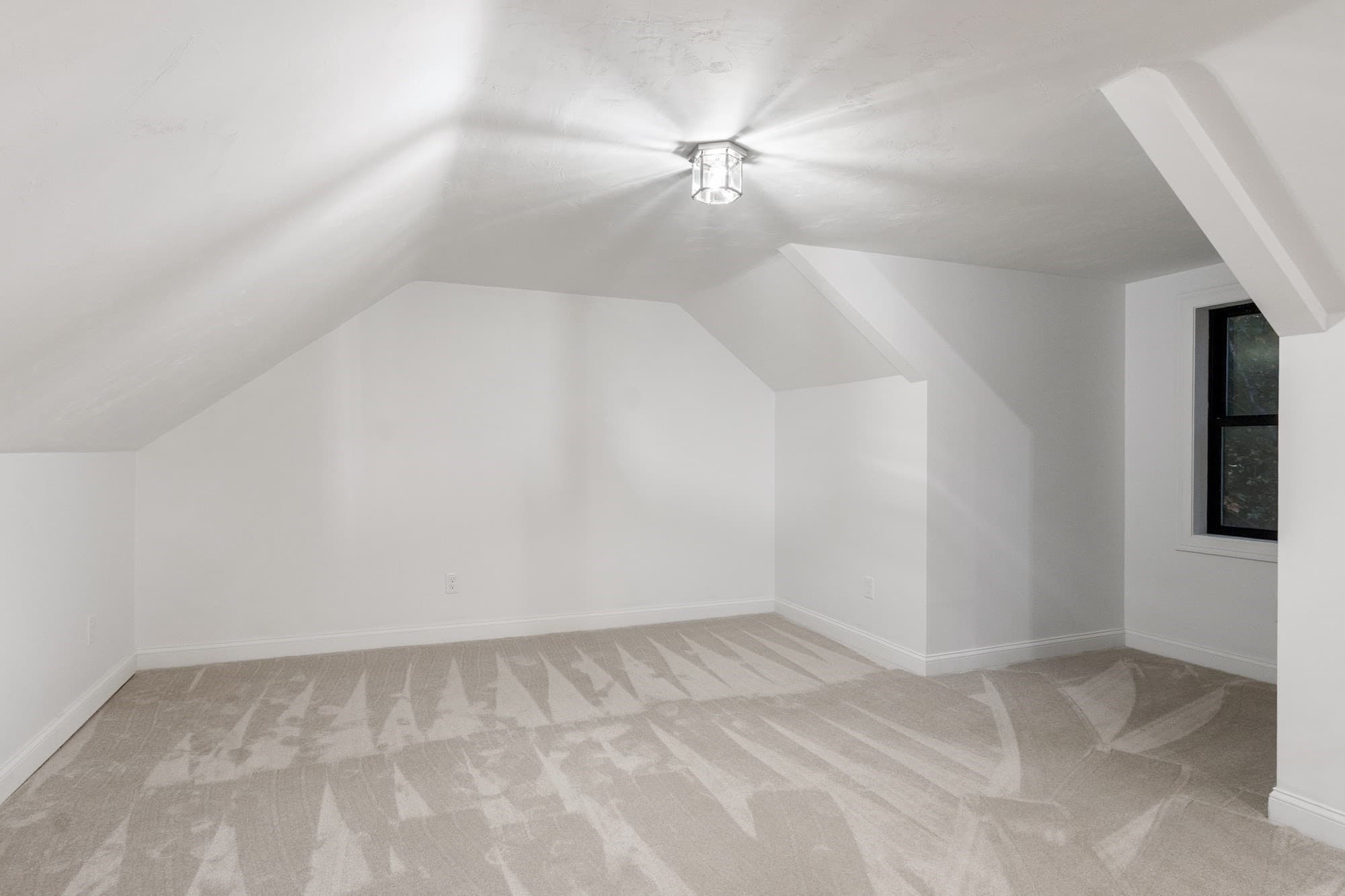 Single Family Residence at 16 E Applewood Dr, Charlton MA 01507, photo 34 of 42