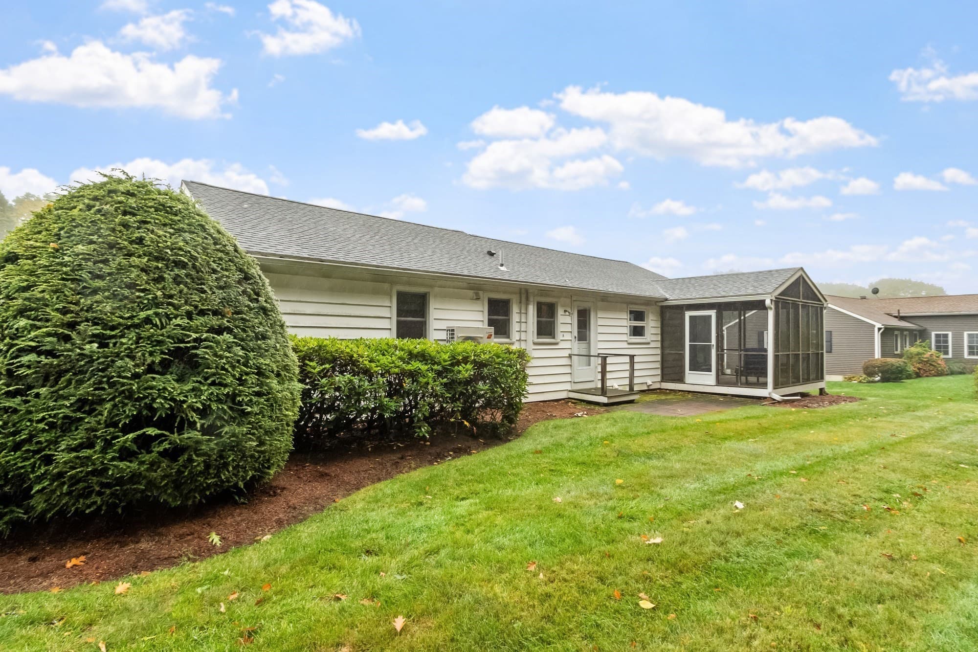 Single Family Residence at 40 Wilder Ln, Leominster MA 01453, photo 6 of 36