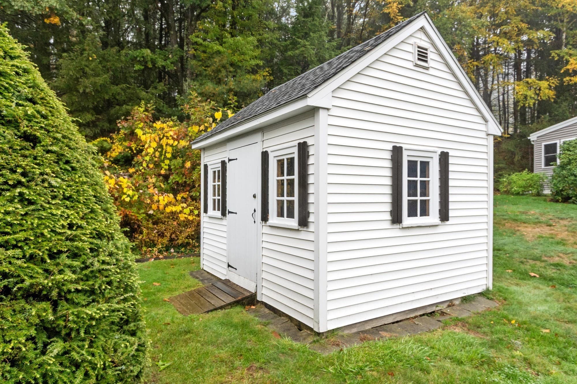Single Family Residence at 40 Wilder Ln, Leominster MA 01453, photo 5 of 36