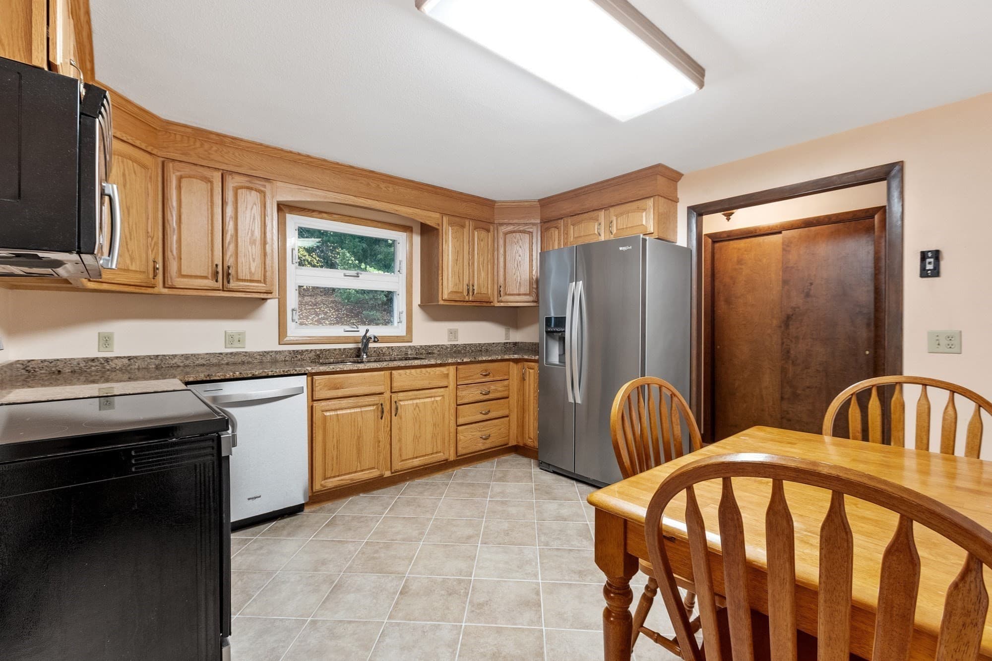 Single Family Residence at 40 Wilder Ln, Leominster MA 01453, photo 19 of 36