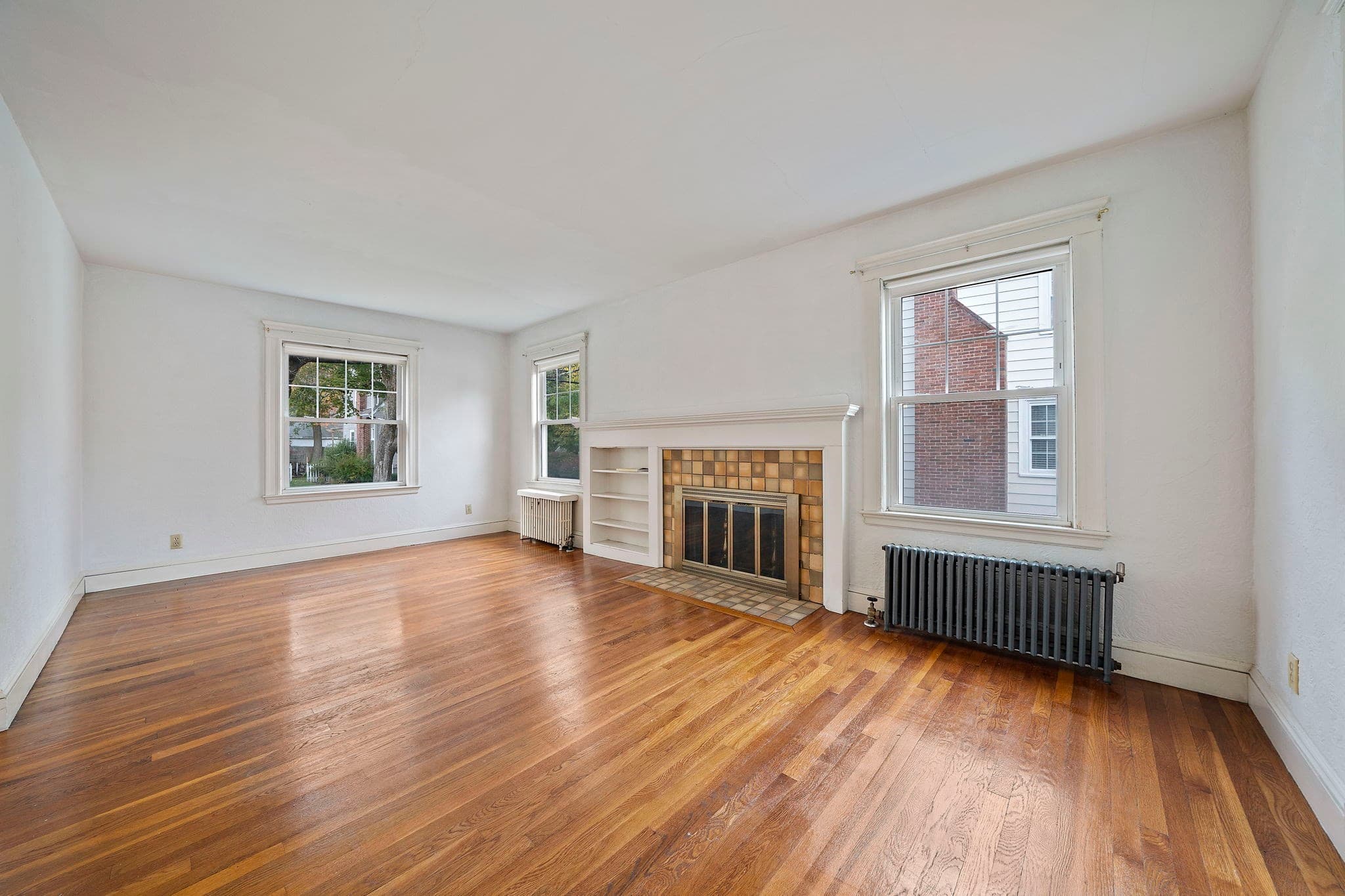 Single Family Residence at 6 Rowe St, Milton MA 02186, photo 6 of 32