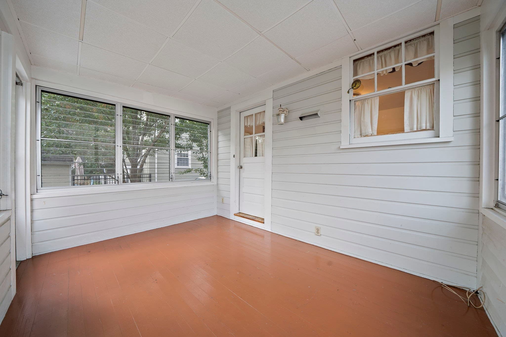 Single Family Residence at 6 Rowe St, Milton MA 02186, photo 13 of 32