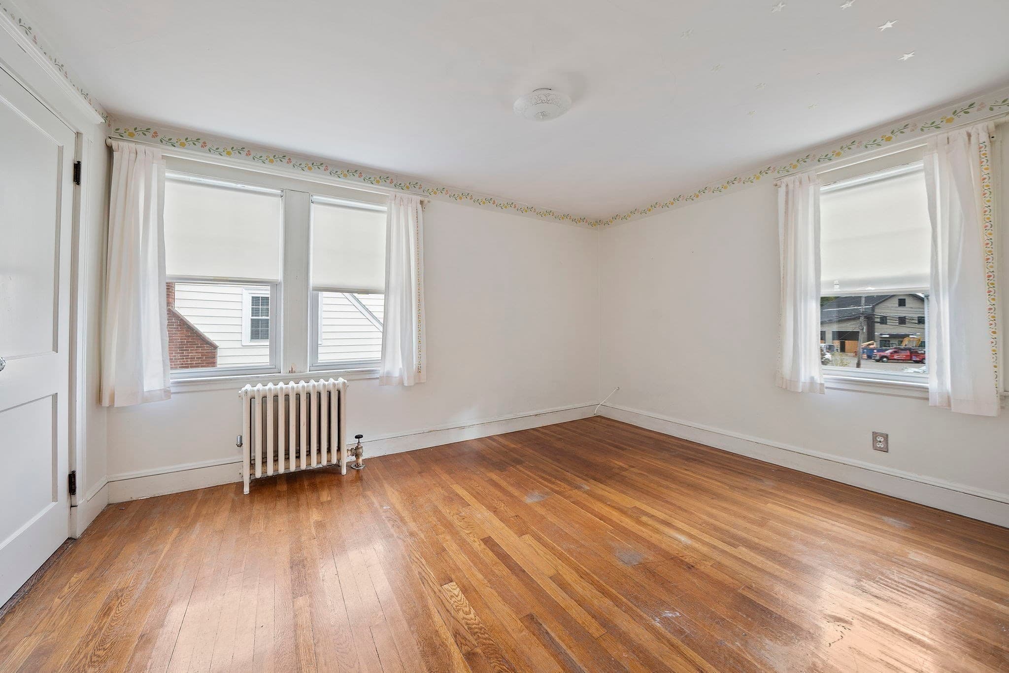 Single Family Residence at 6 Rowe St, Milton MA 02186, photo 16 of 32