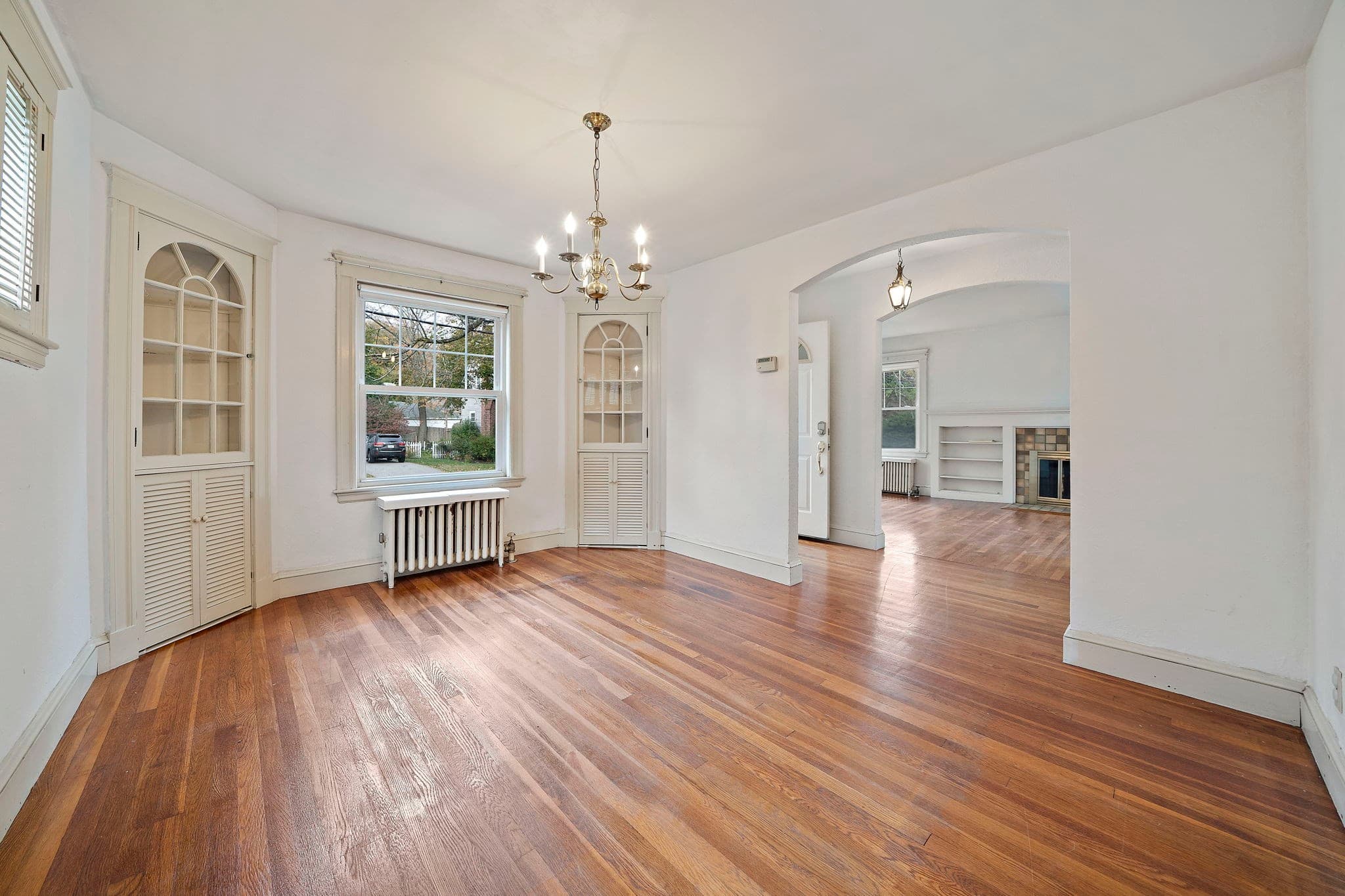 Single Family Residence at 6 Rowe St, Milton MA 02186, photo 8 of 32