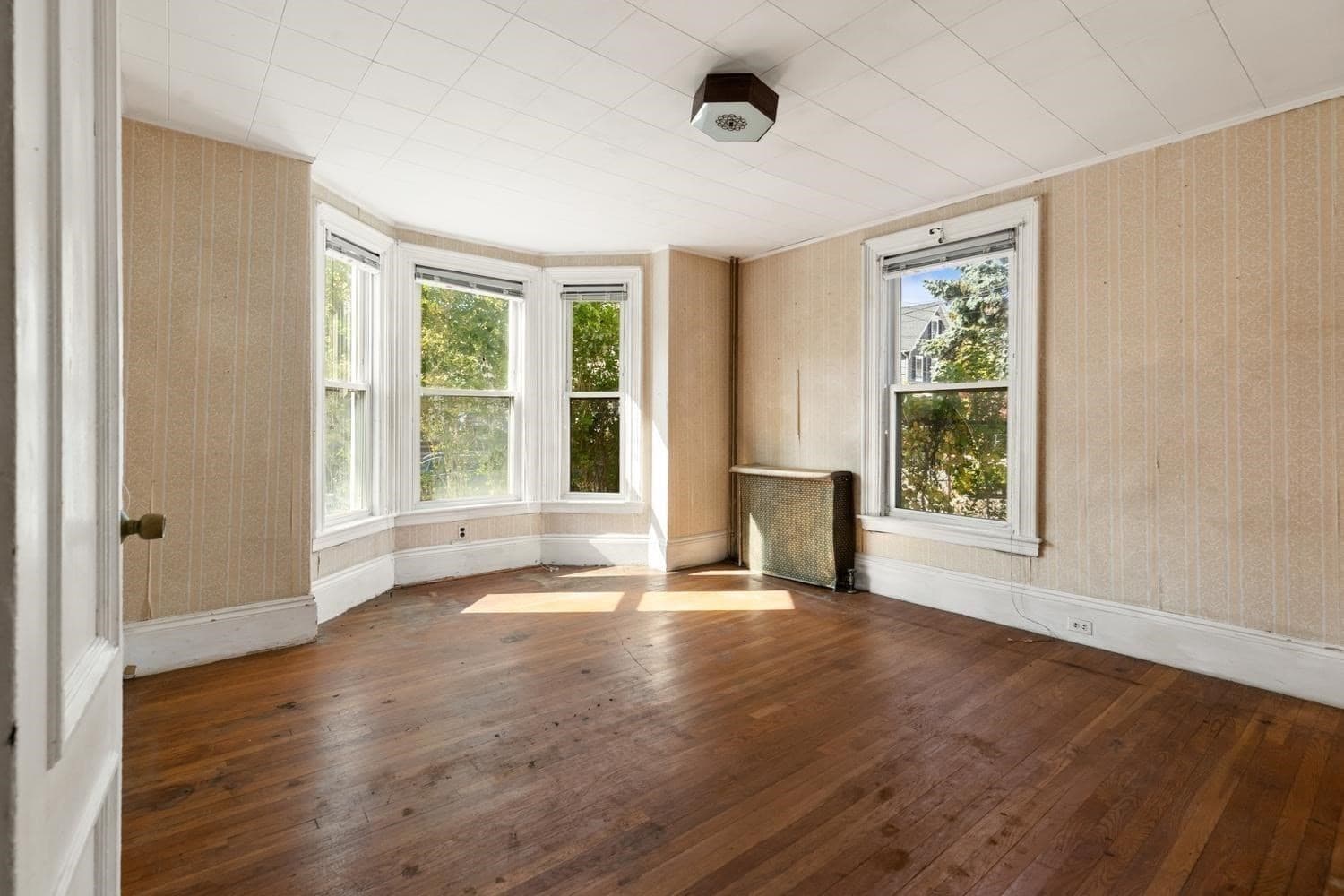 Multi Family at 117 Linden Avenue, Malden MA 02148, Malden, photo 11 of 40