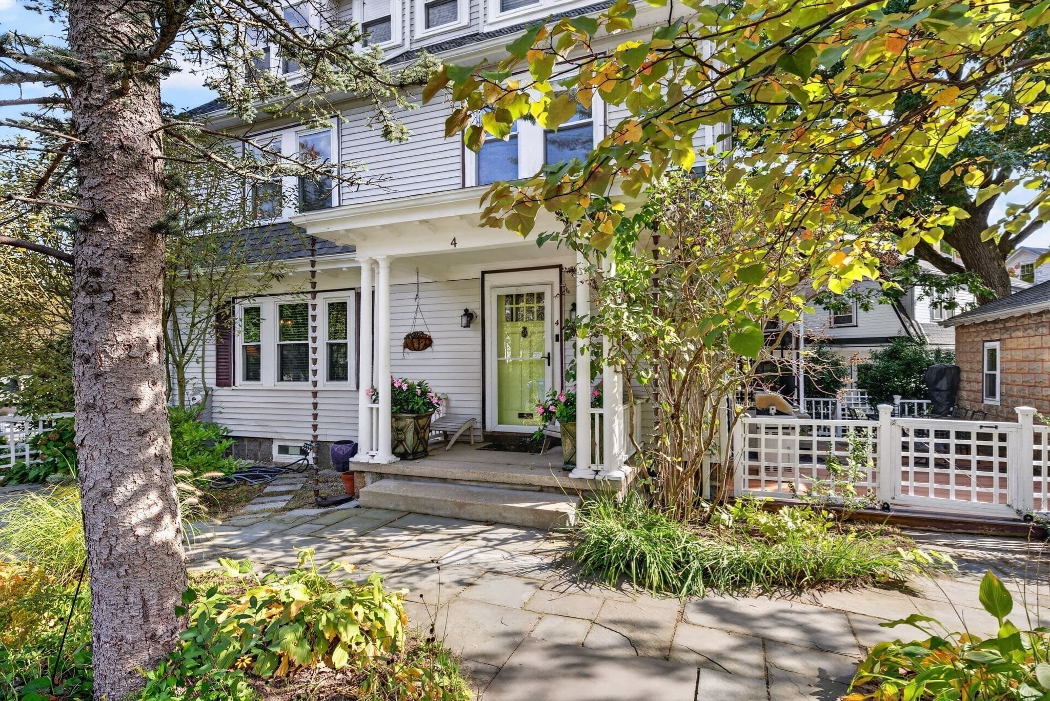 Single Family Residence at 4 Hawthorn Rd, Milton MA 02186, photo 2 of 39