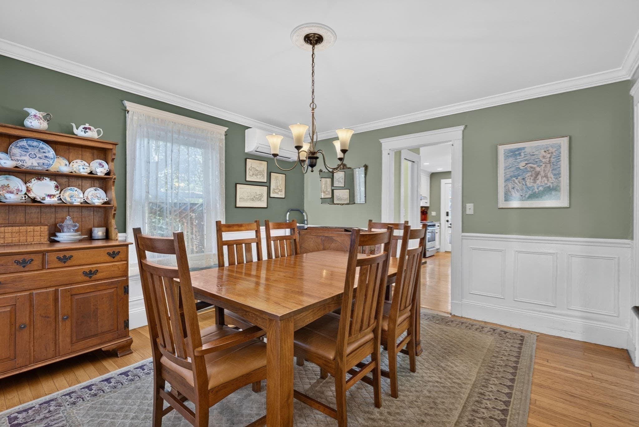 Single Family Residence at 4 Hawthorn Rd, Milton MA 02186, photo 9 of 39