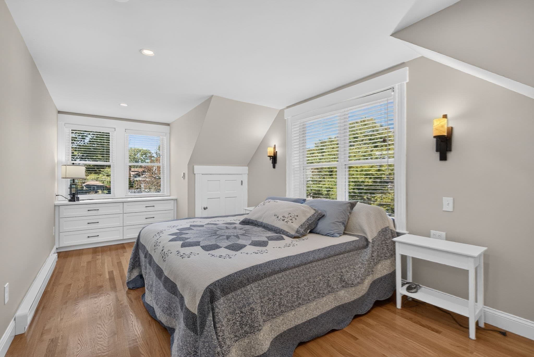 Single Family Residence at 4 Hawthorn Rd, Milton MA 02186, photo 25 of 39
