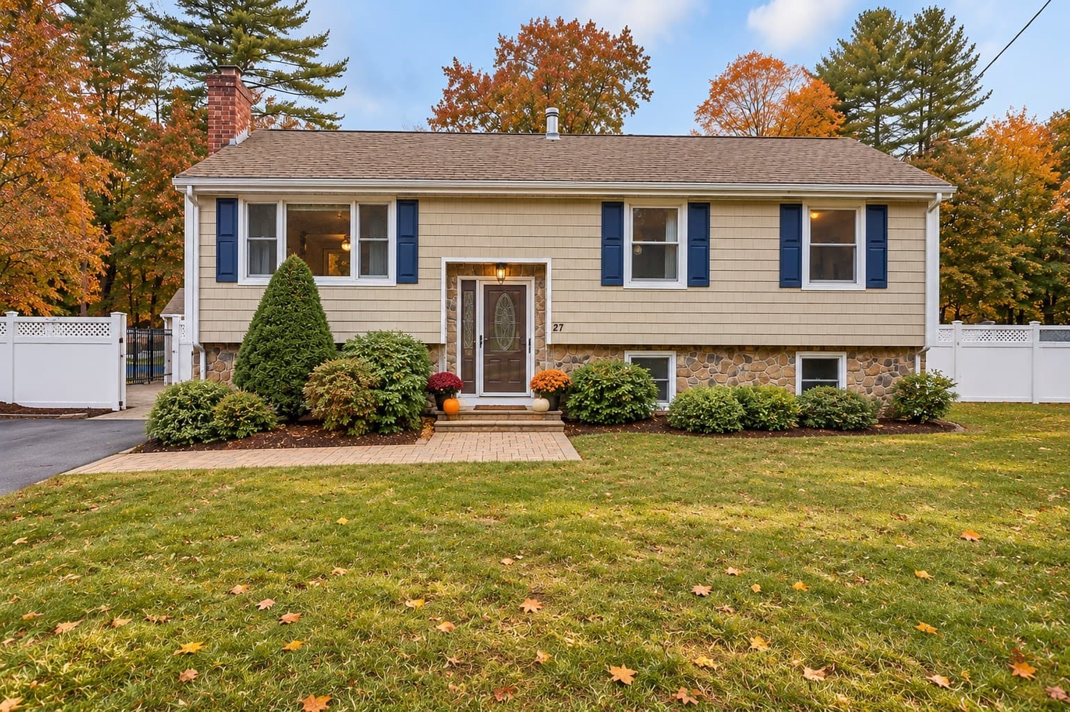 27 Mystic Ave, Wilmington MA 01887