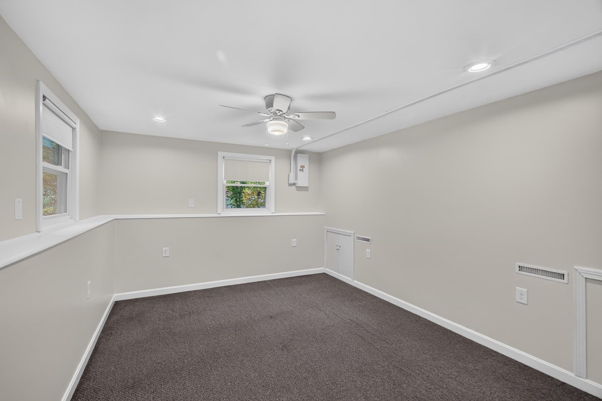 Single Family Residence at 558 Spring St, Hanson MA 02341, photo 24 of 36