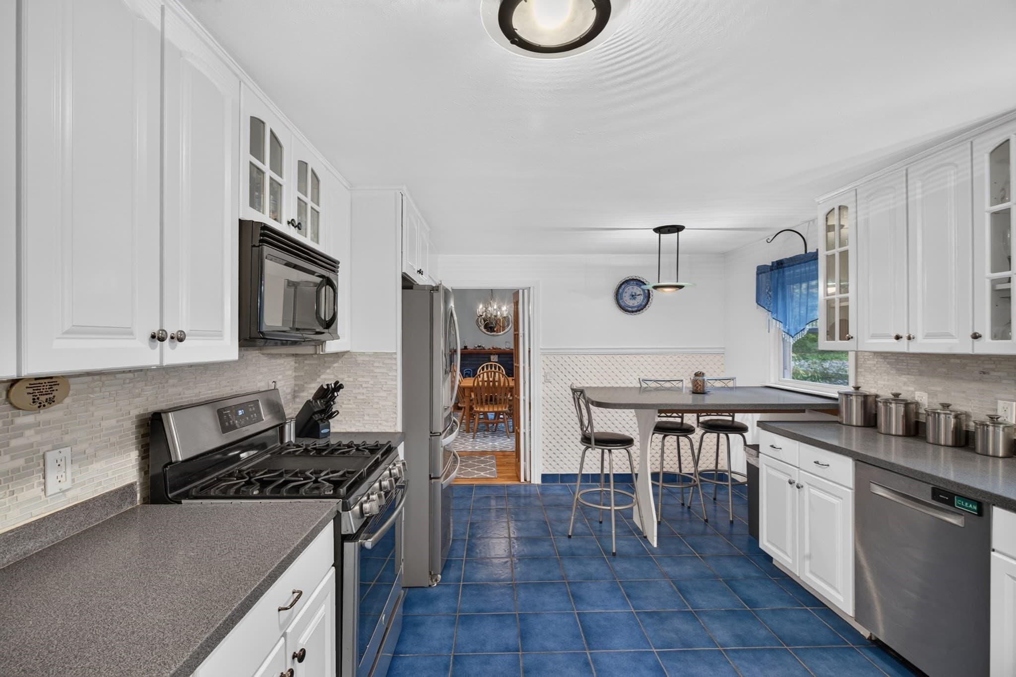 Single Family Residence at 558 Spring St, Hanson MA 02341, photo 8 of 36