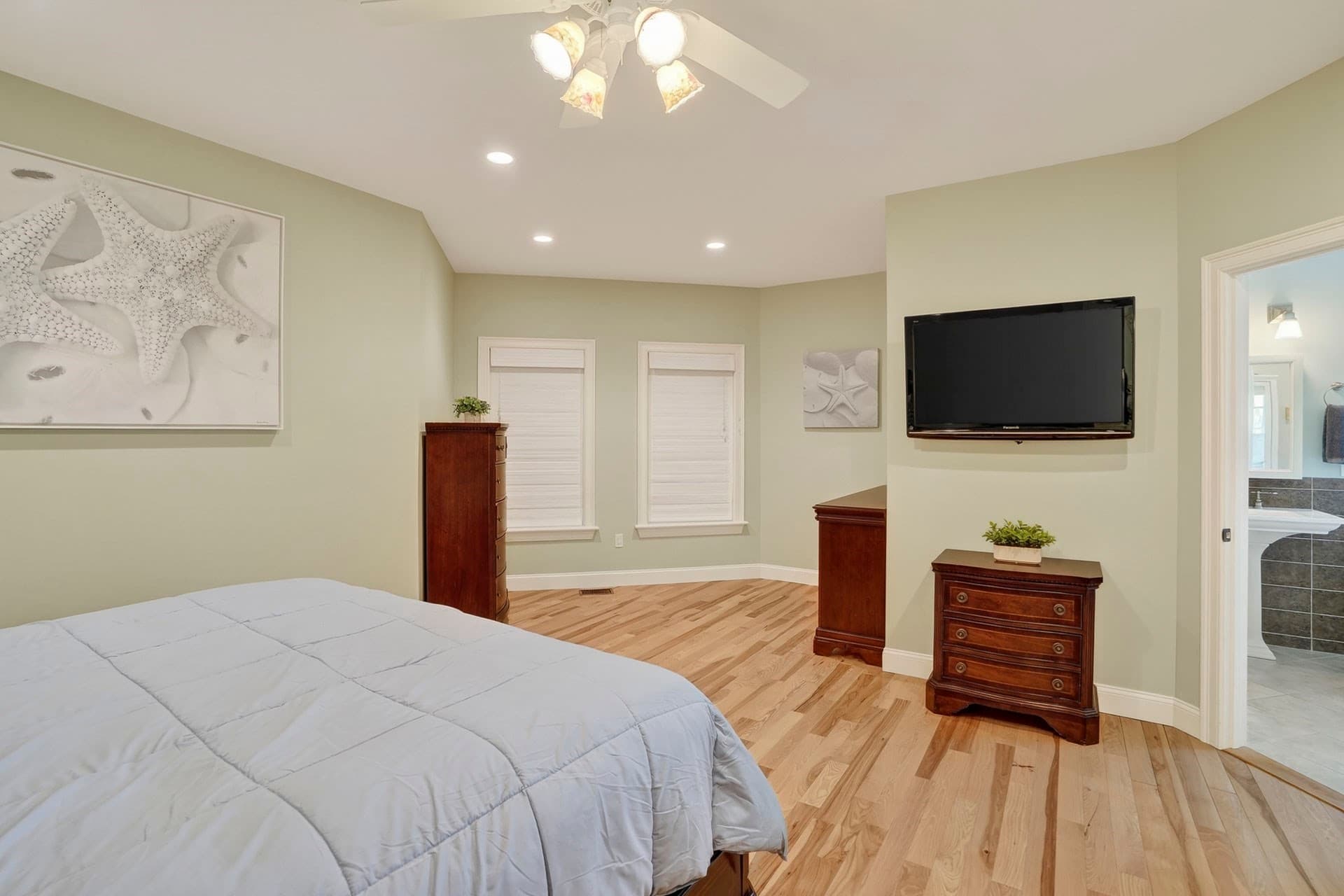Single Family Residence at 26 Pulpit Ln, Edgartown MA 02539, photo 22 of 42
