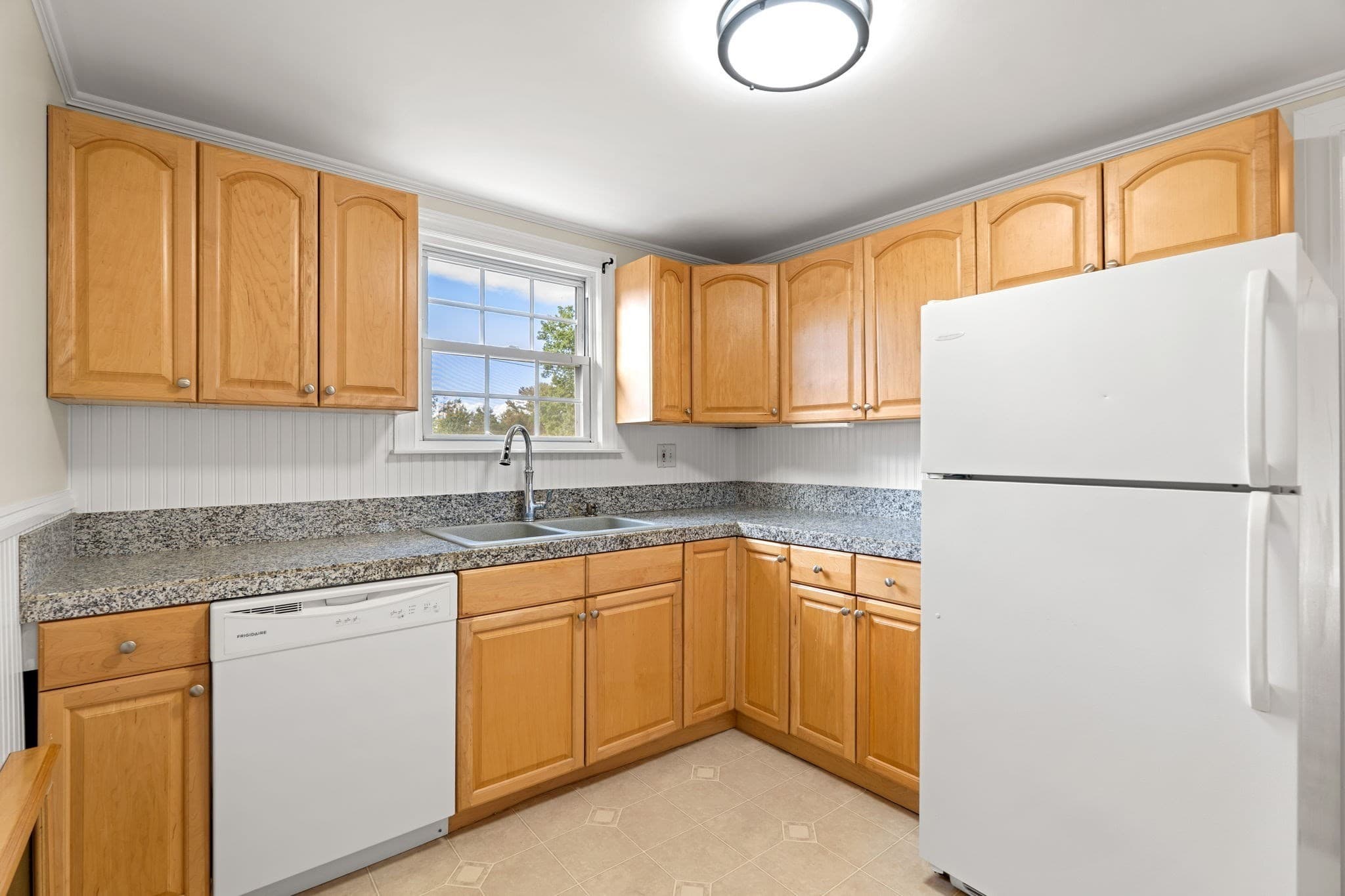 Condominium at 10 Parkview Ln # D, Haverhill MA 01835, Haverhill, photo 9 of 26