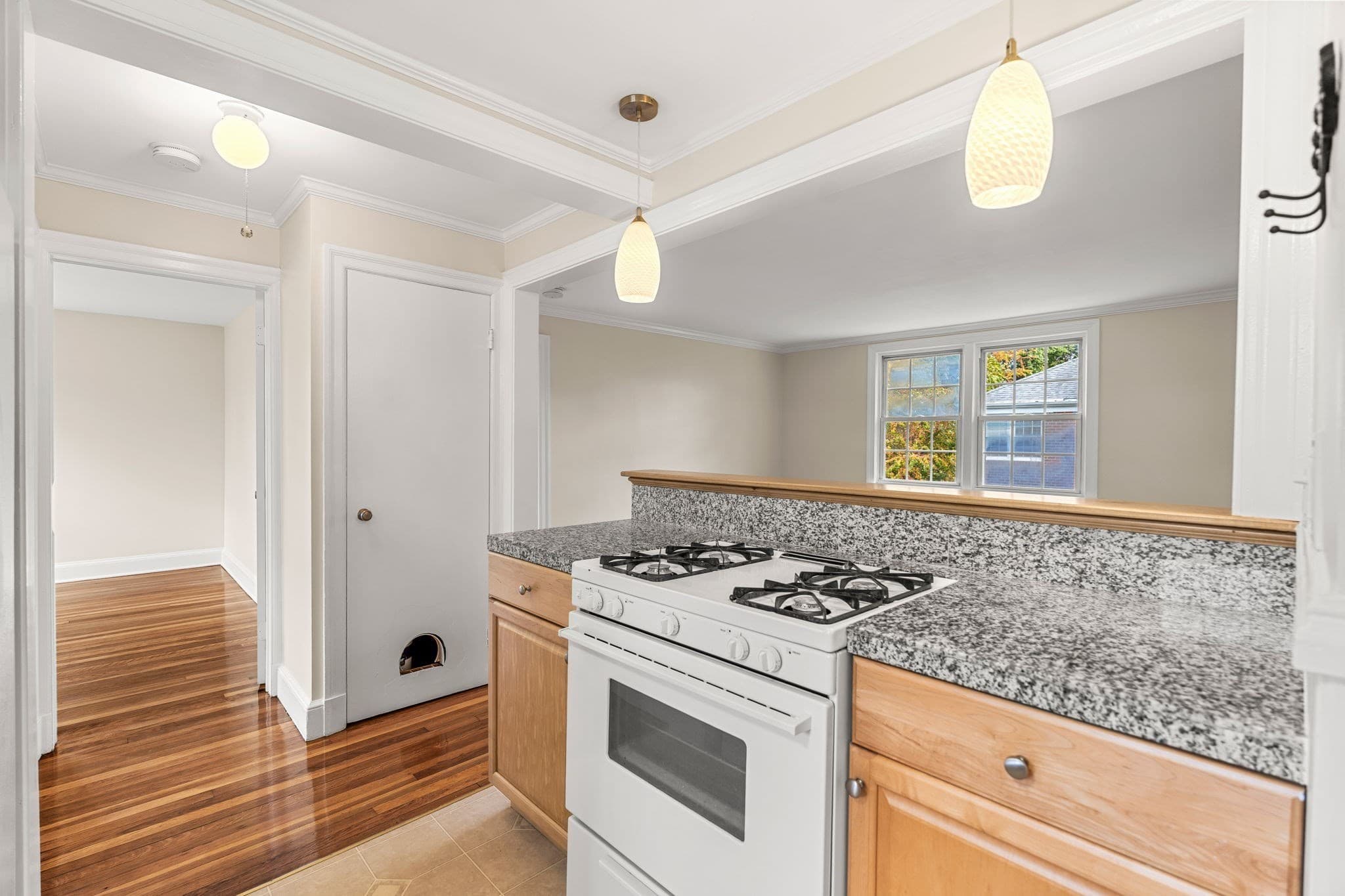 Condominium at 10 Parkview Ln # D, Haverhill MA 01835, Haverhill, photo 8 of 26