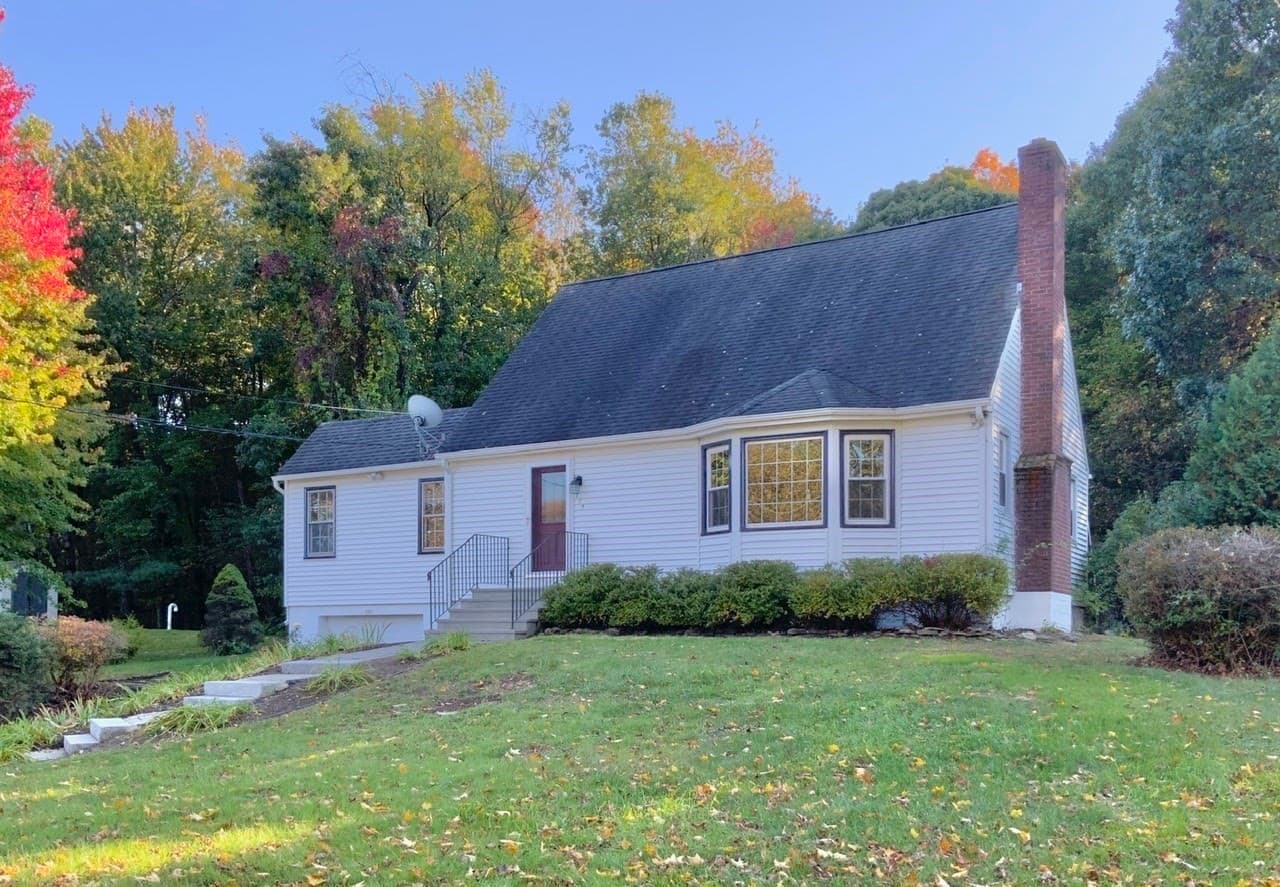 Single Family Residence at 143 Highland St, Lunenburg MA 01462, Lunenburg, photo 4 of 42