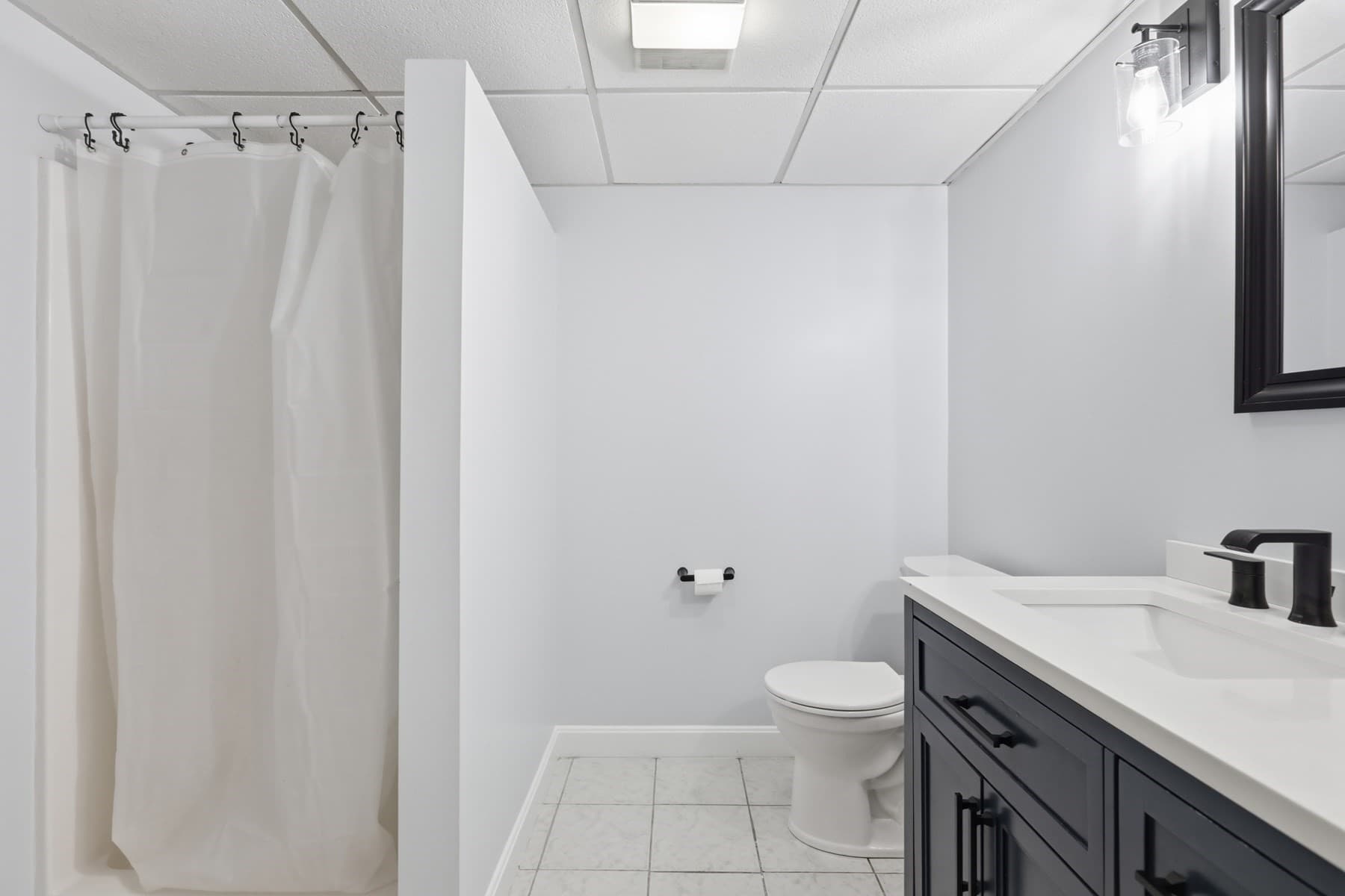 Single Family Residence at 213 North St, Georgetown MA 01833, photo 5 of 38