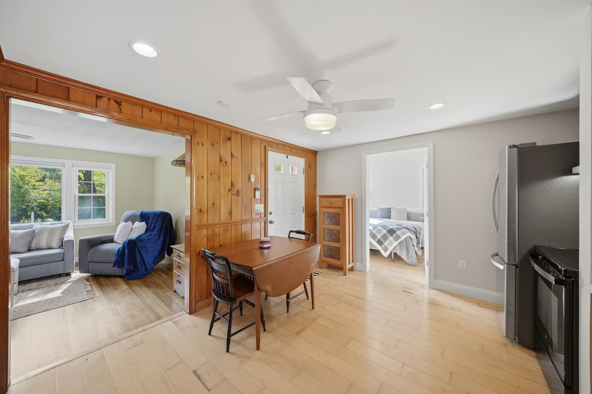 Single Family Residence at 34 Andover St, Wilmington MA 01887, Wilmington, photo 7 of 37