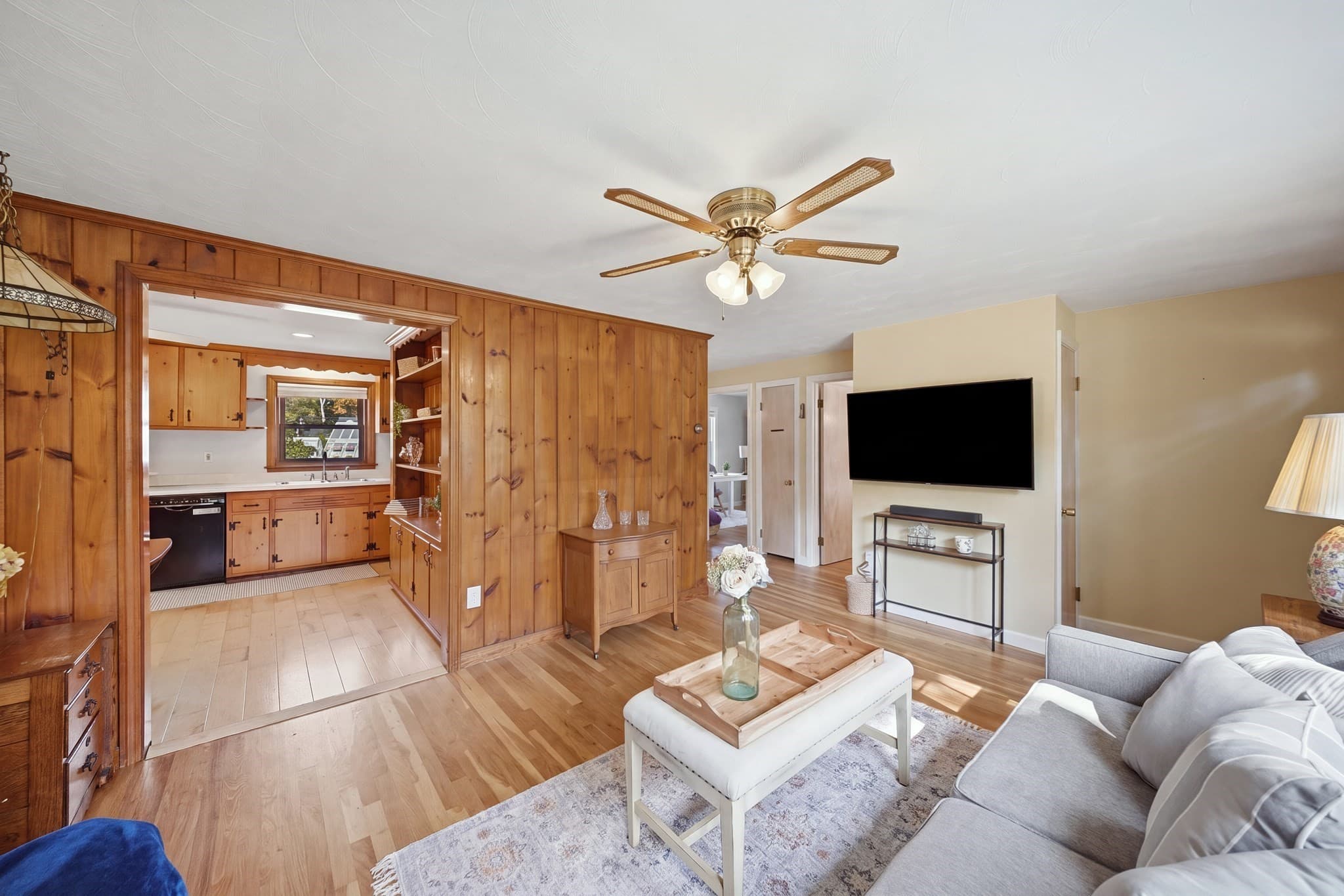Single Family Residence at 34 Andover St, Wilmington MA 01887, Wilmington, photo 5 of 37