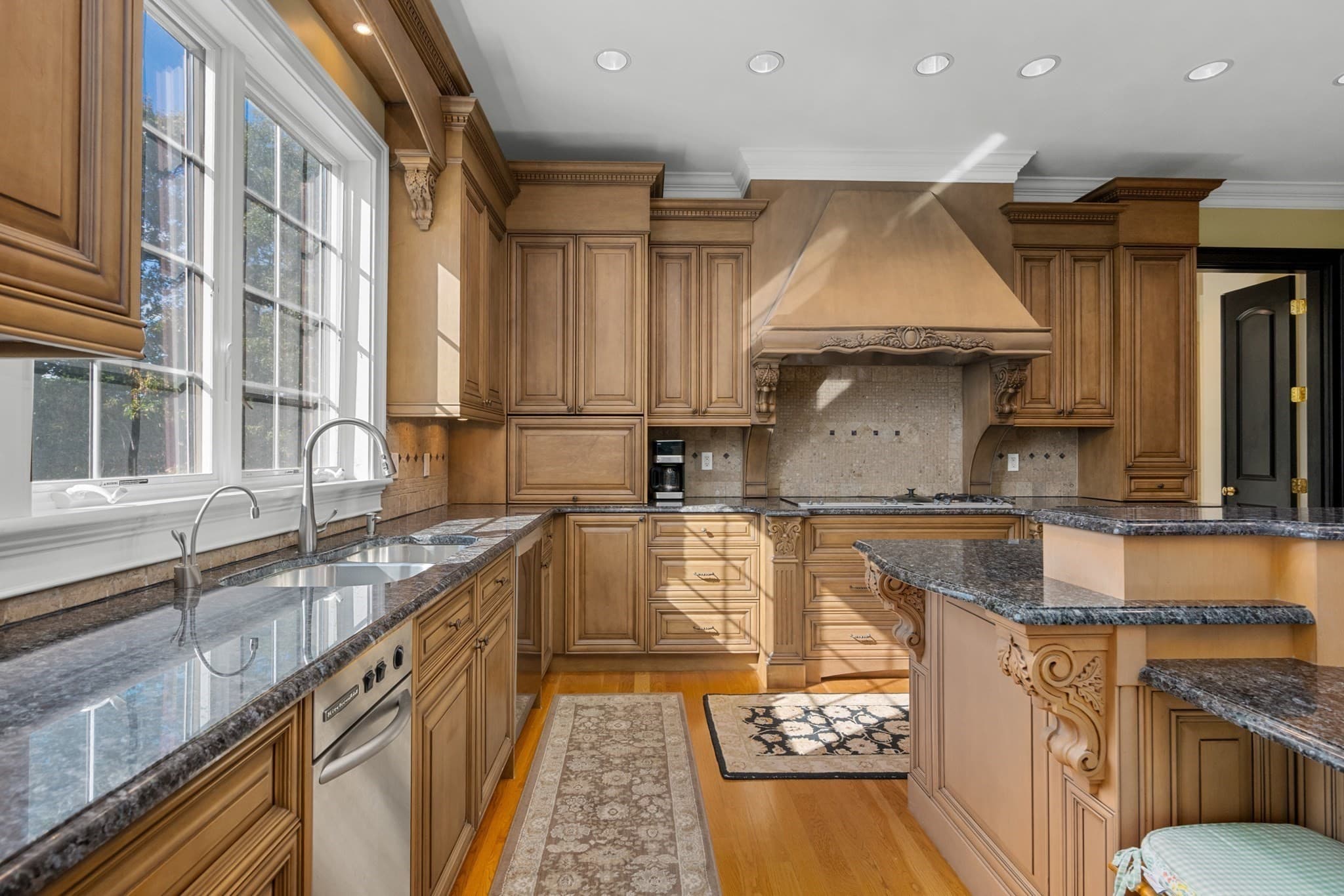 Single Family Residence at 41 Shore Dr W, Mashpee MA 02649, photo 22 of 42