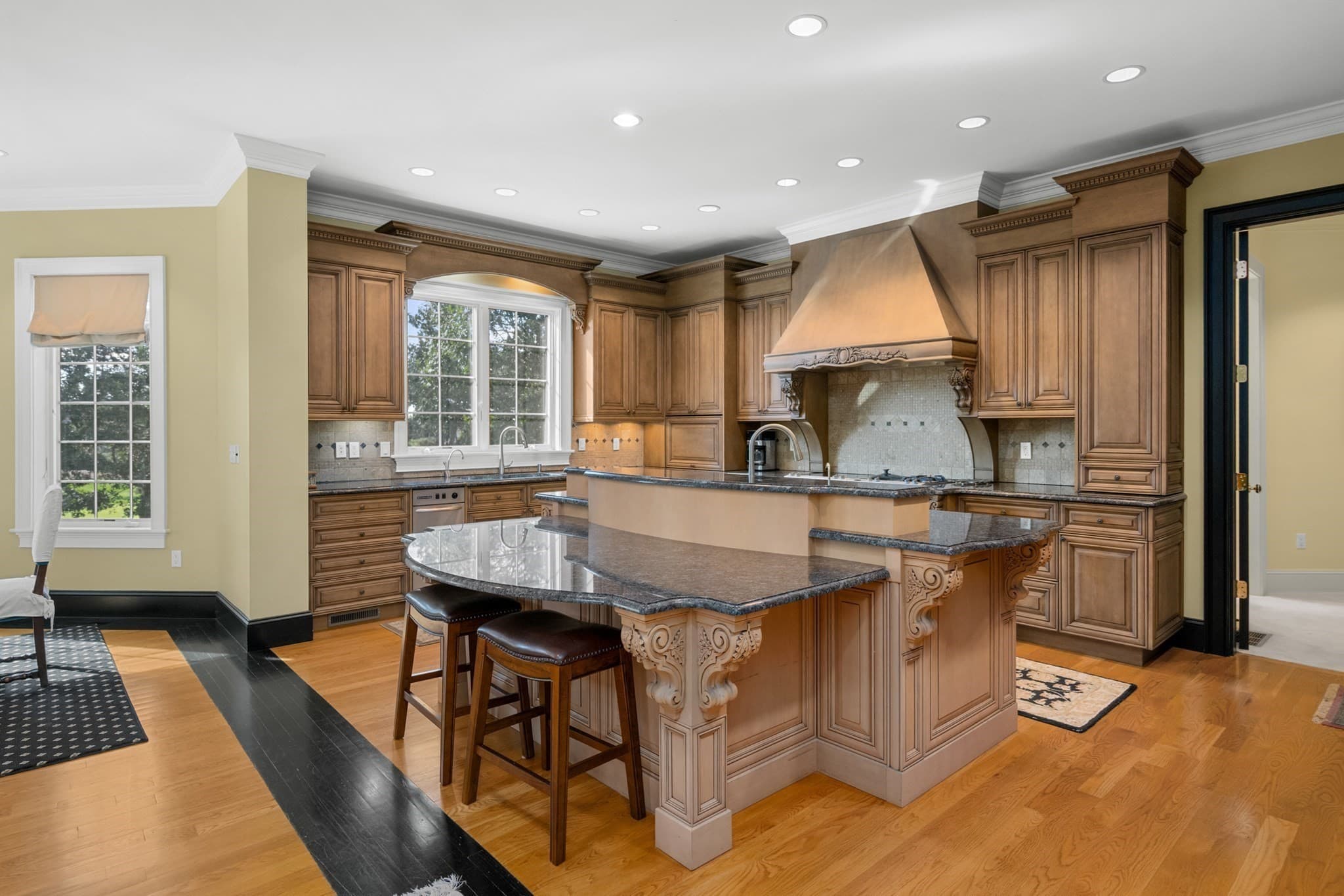 Single Family Residence at 41 Shore Dr W, Mashpee MA 02649, photo 21 of 42