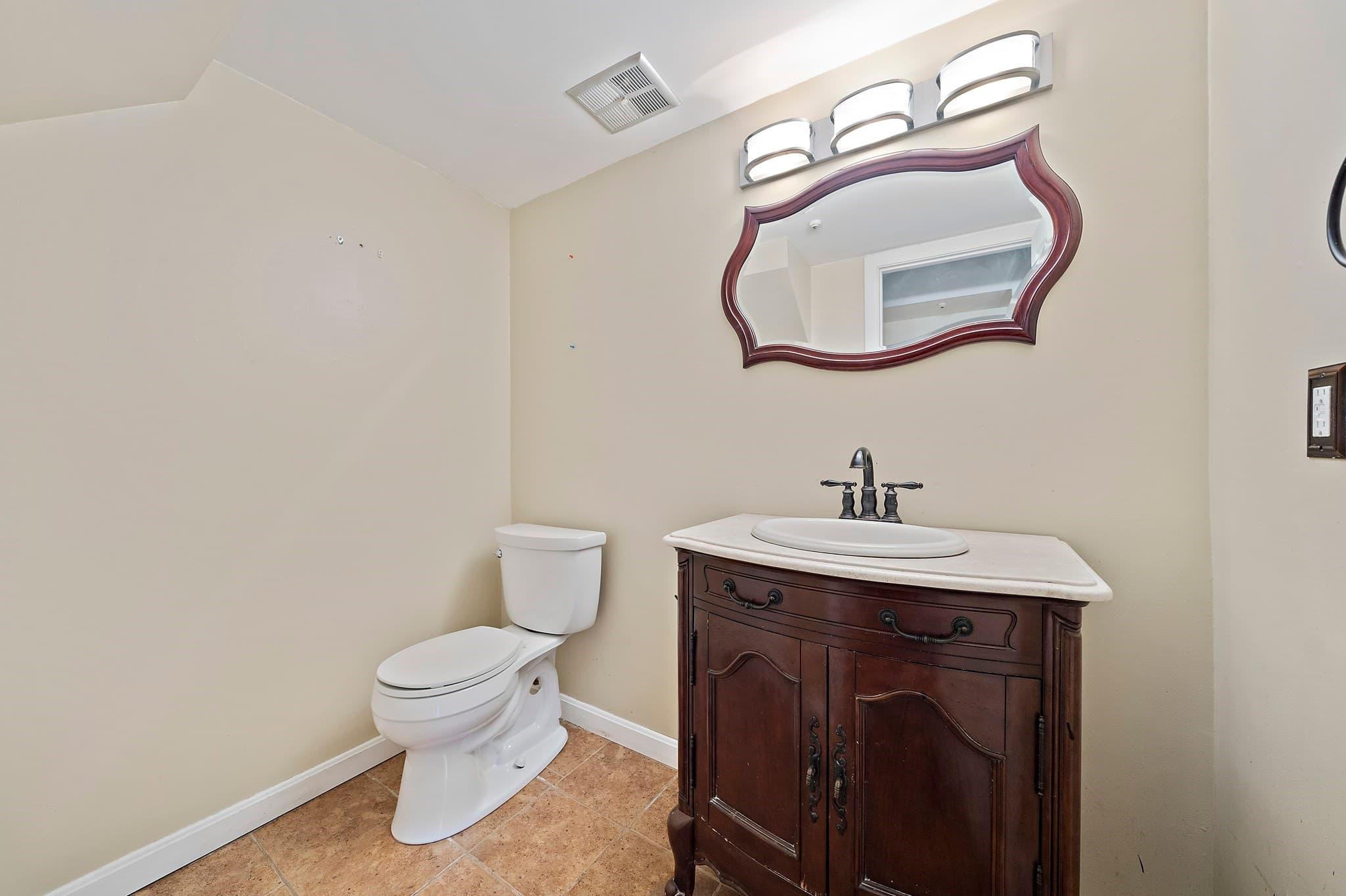 Condominium at 258 Greenbrook Dr # 258, Stoughton MA 02072, photo 7 of 32