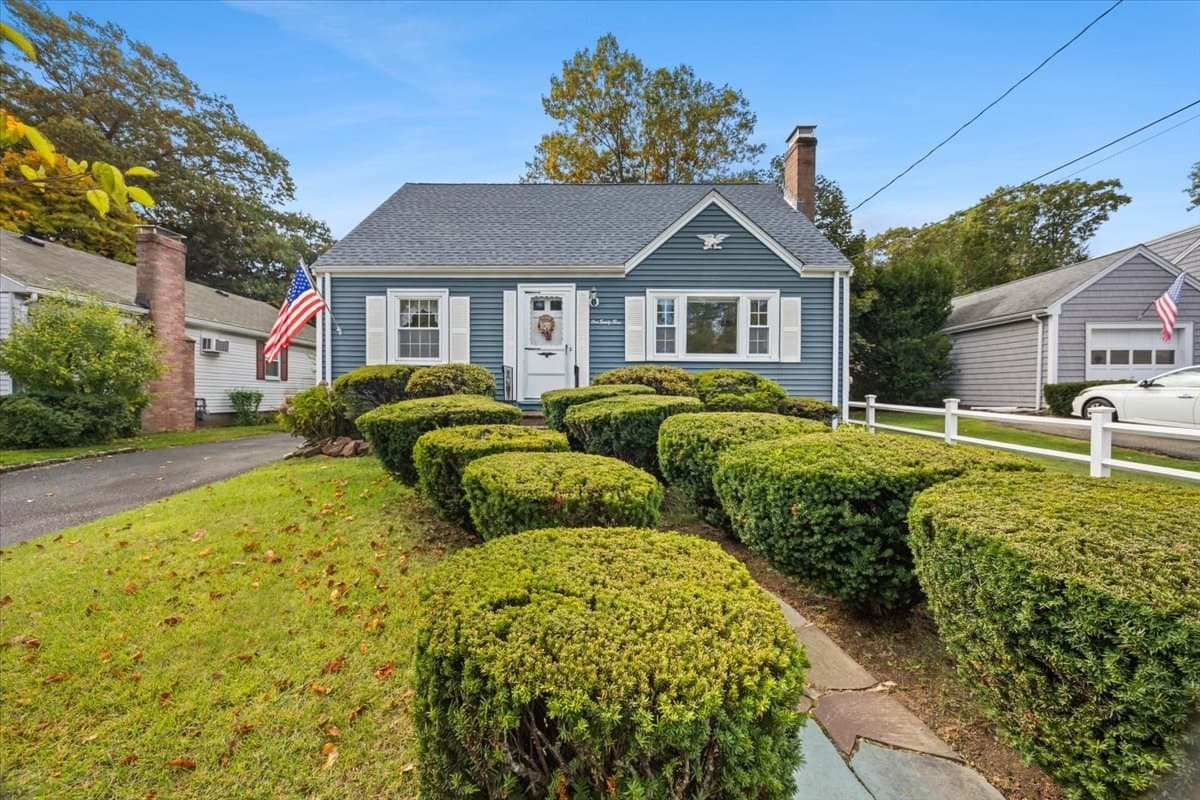 123 Taylor Avenue, Dedham MA 02026