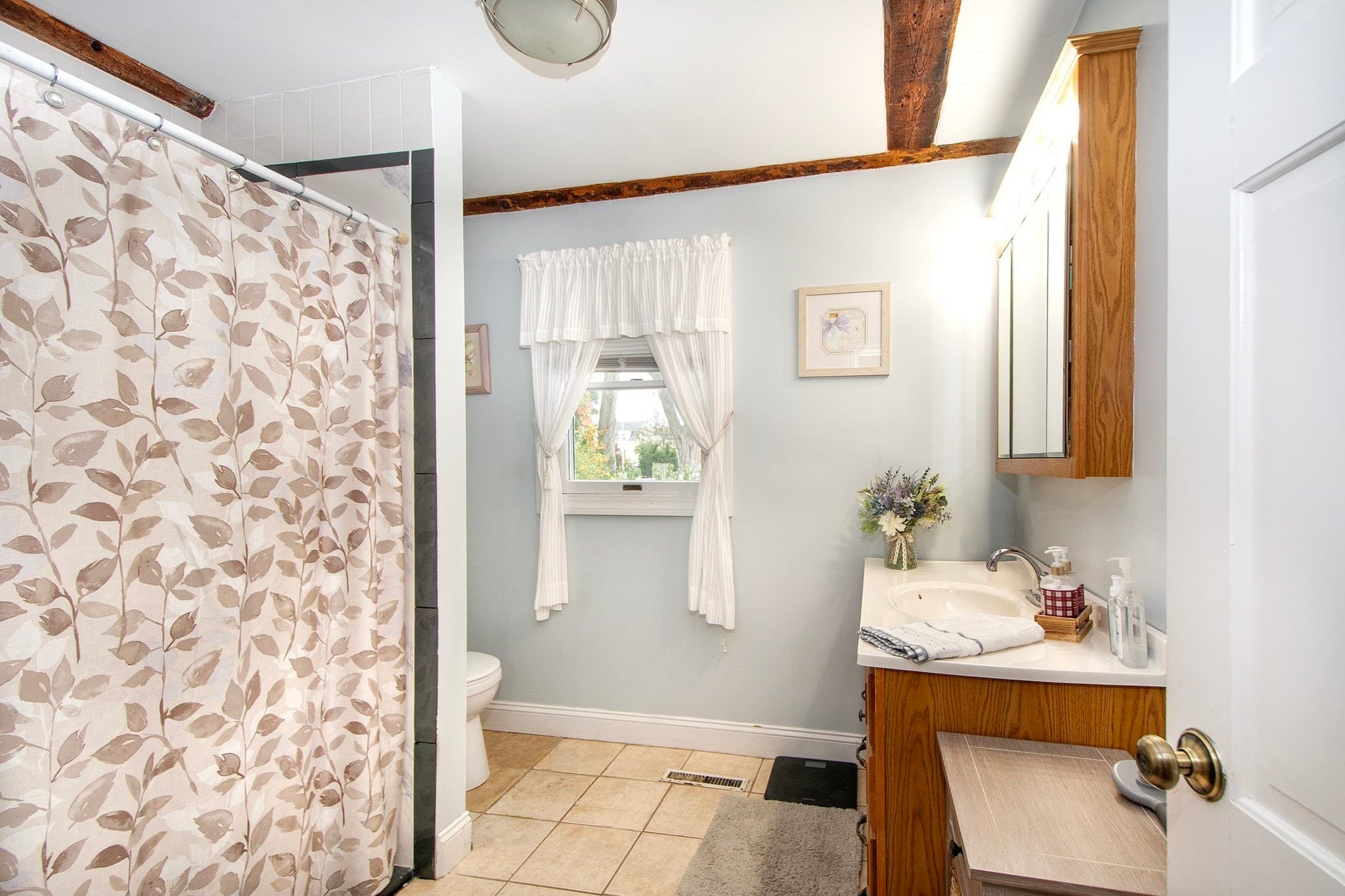 Multi Family at 112 Arlington St, Rockland MA 02370, Rockland, photo 9 of 30