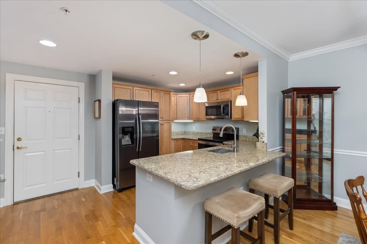 Condominium at 1201 Emerald Court # 1201, Tewksbury MA 01876, Tewksbury, photo 5 of 42