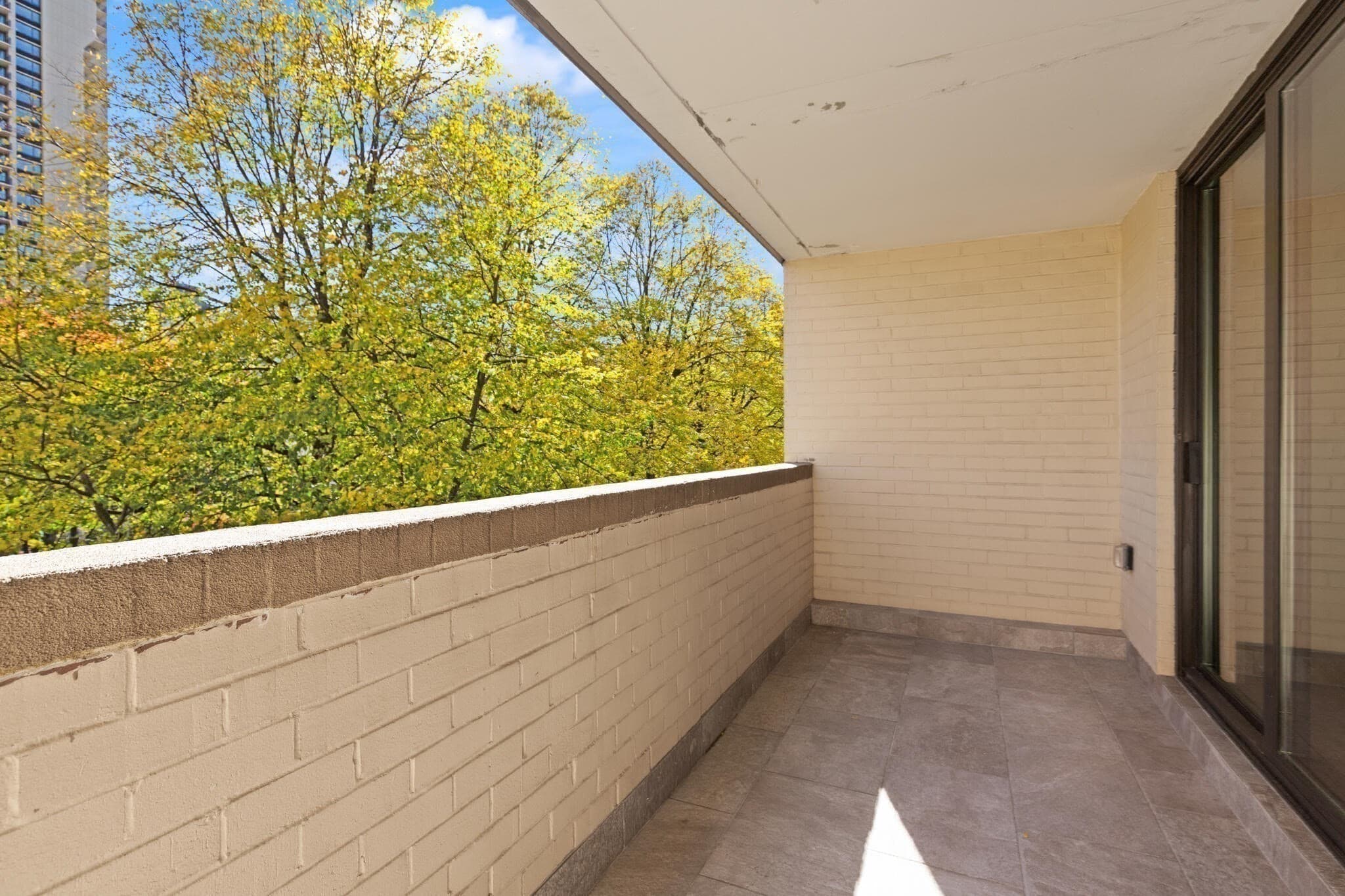 Condominium at 2 Hawthorne Place # 5H, Boston MA 02114, Boston, photo 11 of 21