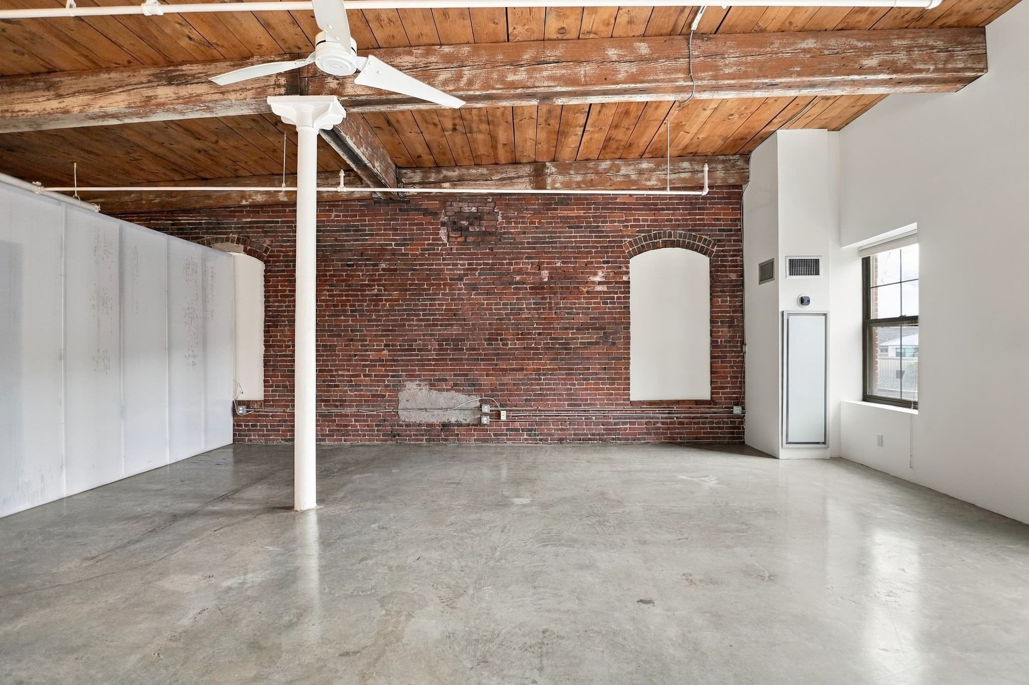 Condominium at 172 Middle Street # 301, Lowell MA 01852, Lowell, photo 16 of 36