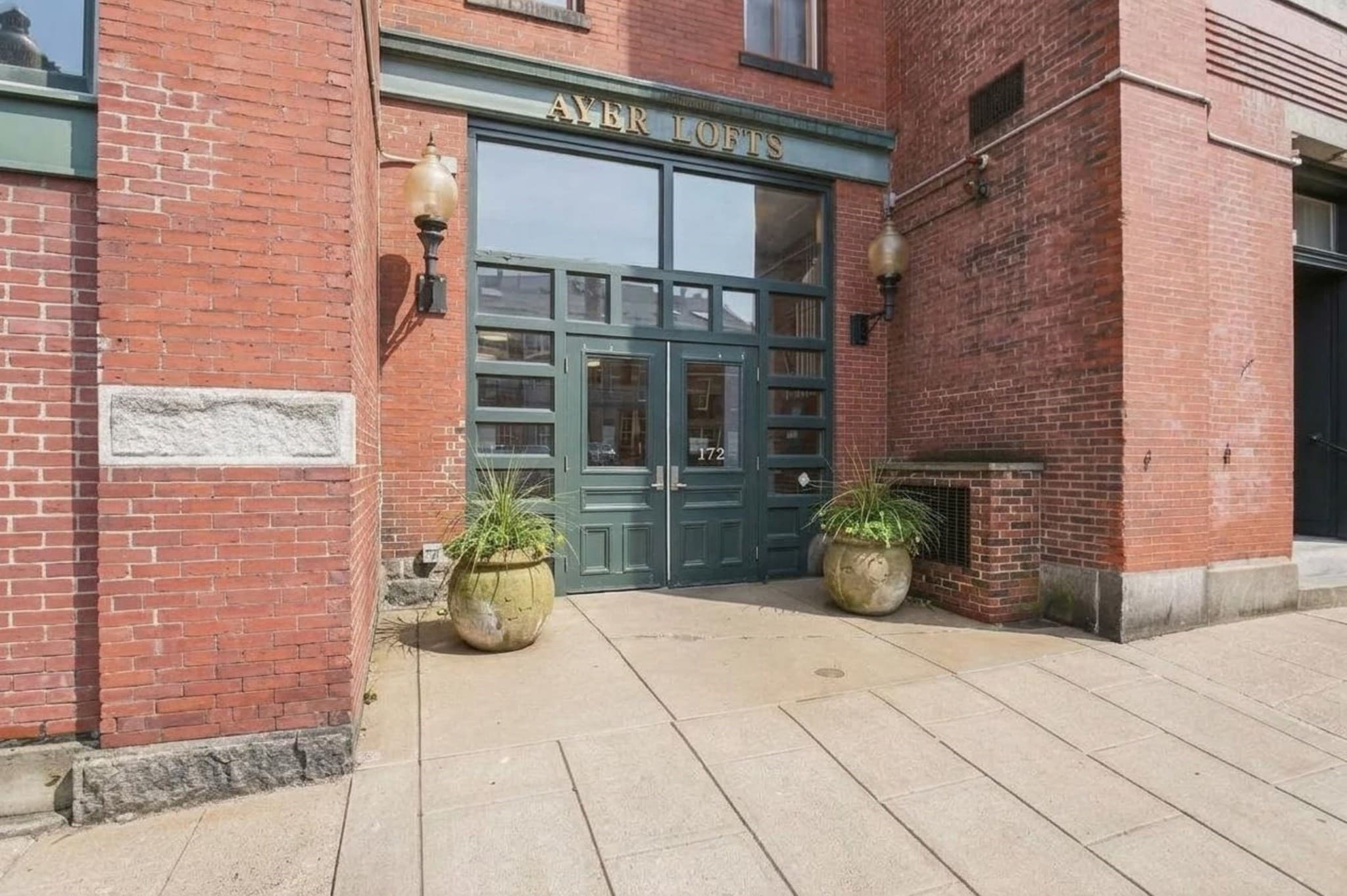 Condominium at 172 Middle Street # 301, Lowell MA 01852, Lowell, photo 3 of 36