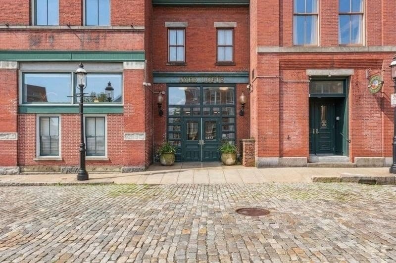 172 Middle Street # 301, Lowell MA 01852