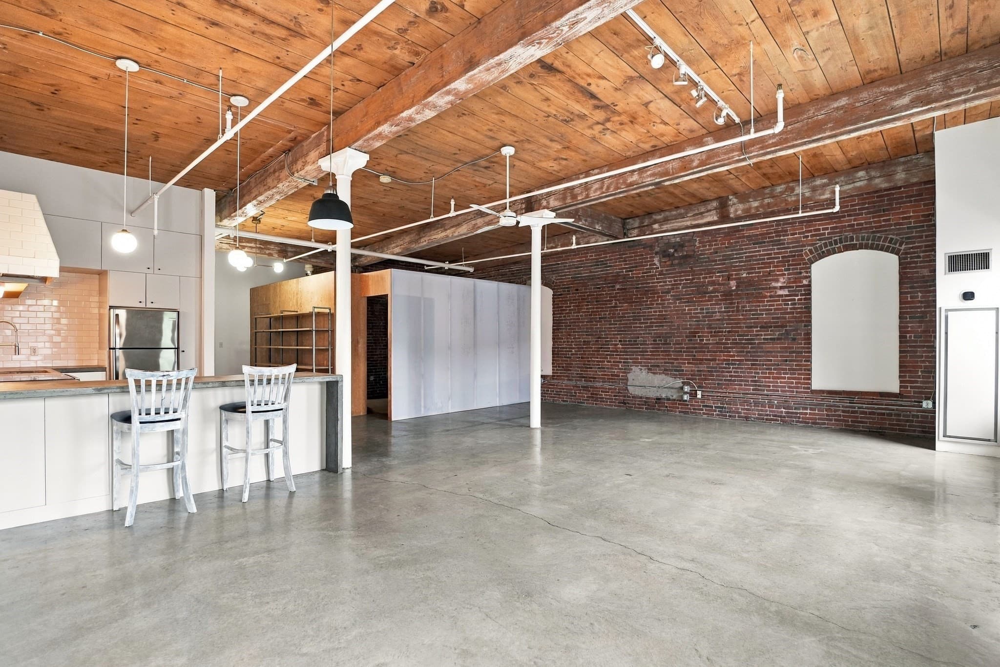 Condominium at 172 Middle Street # 301, Lowell MA 01852, Lowell, photo 20 of 36