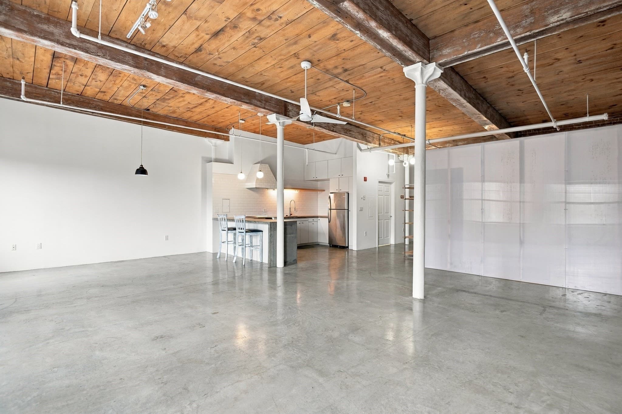 Condominium at 172 Middle Street # 301, Lowell MA 01852, Lowell, photo 14 of 36