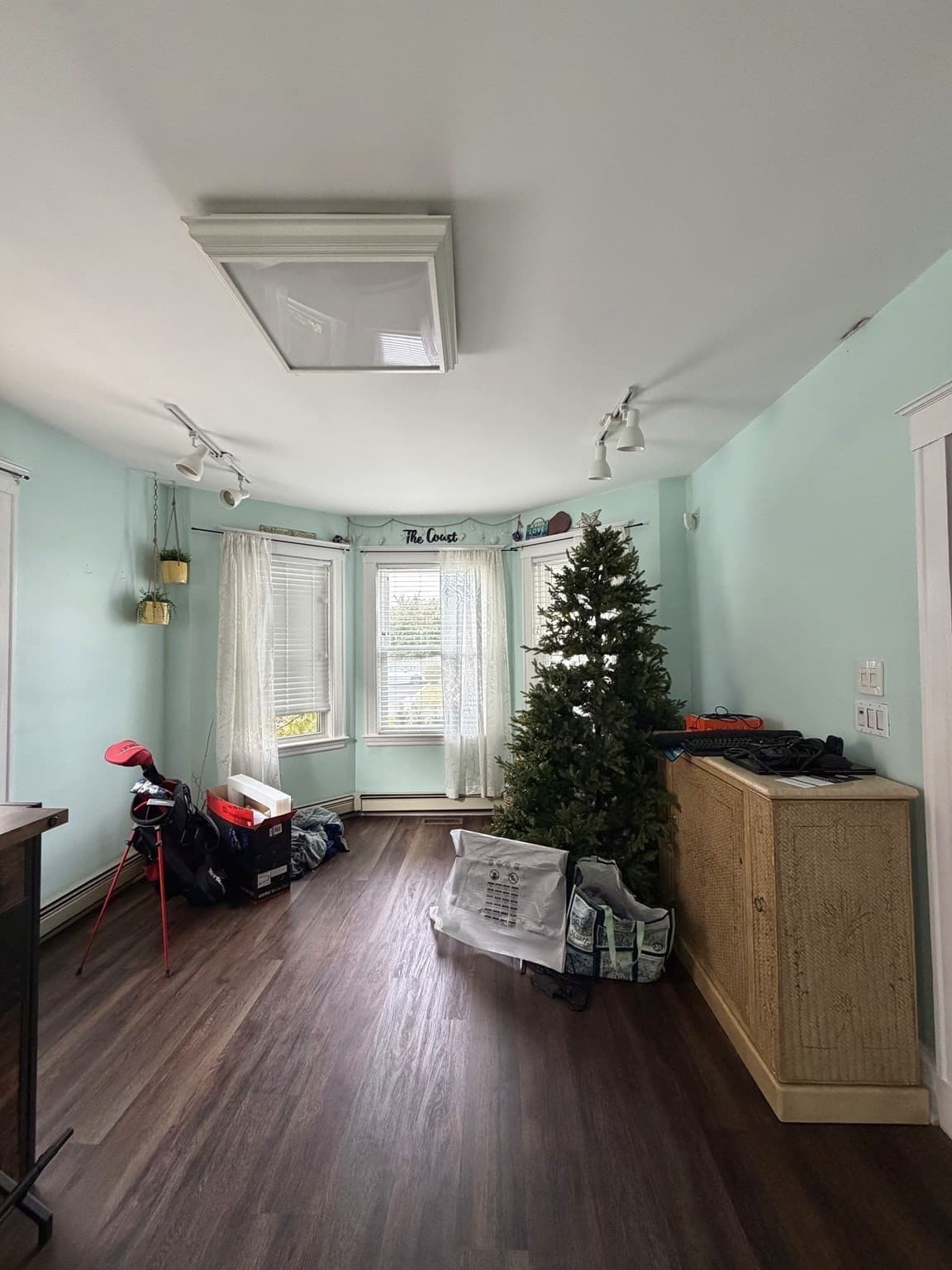 4 Family at 202-204 Charles Street, Waltham MA 02453, Waltham, photo 6 of 40